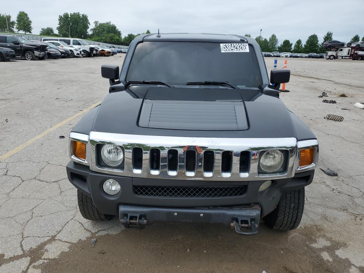 2010 Hummer H3 Black vin: 5GTMNGEE1A8137654 Damage: Front Bumper, Gouged, 1 To 2 Inches
