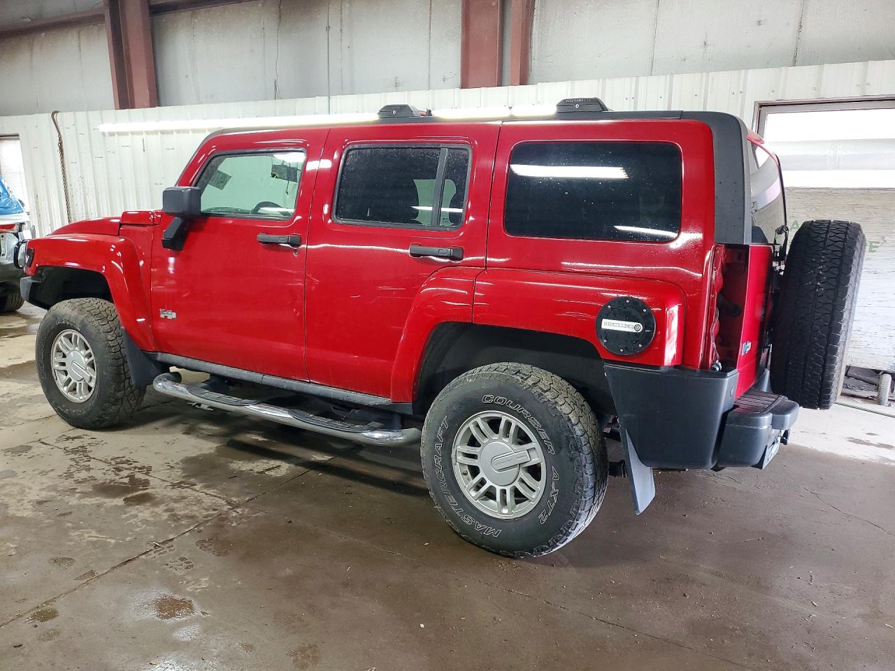 2010 Hummer H3 Red vin: 5GTMNGEE6A8118789