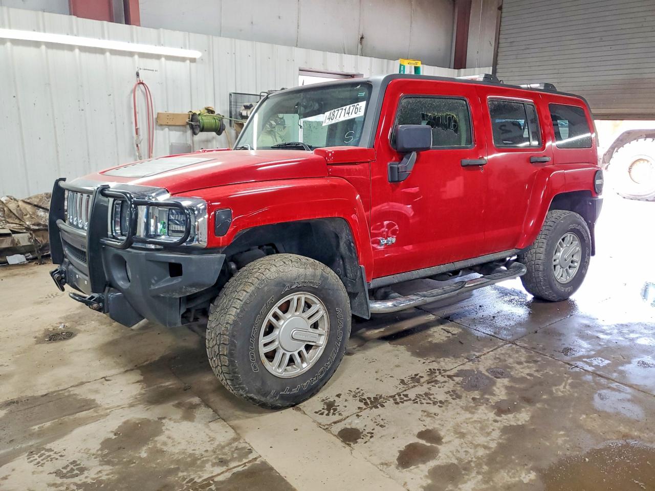 2010 Hummer H3 Red vin: 5GTMNGEE6A8118789