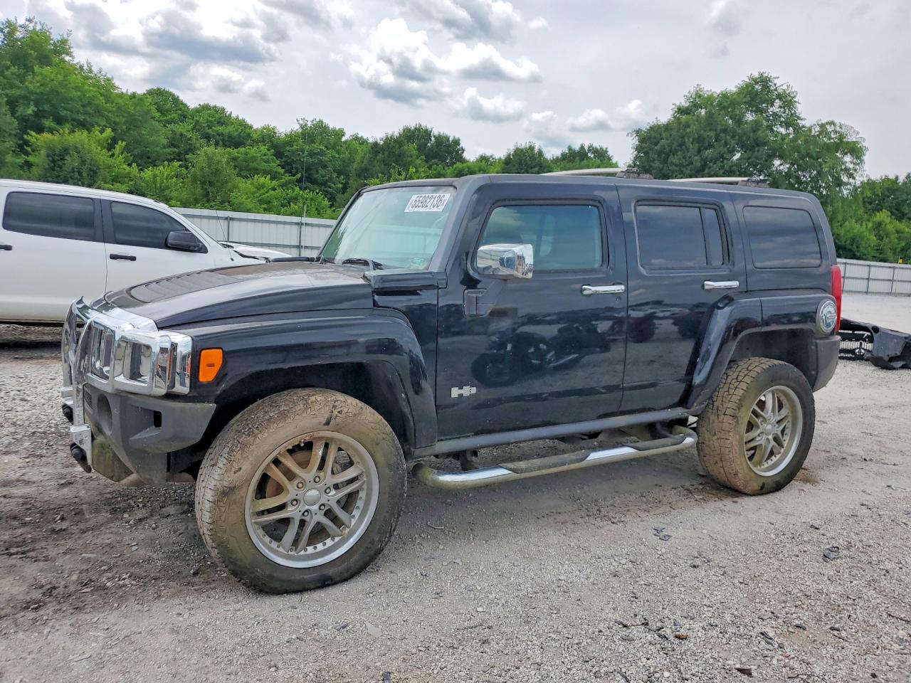 2010 Hummer H3 Luxury Black vin: 5GTMNJEE1A8120365