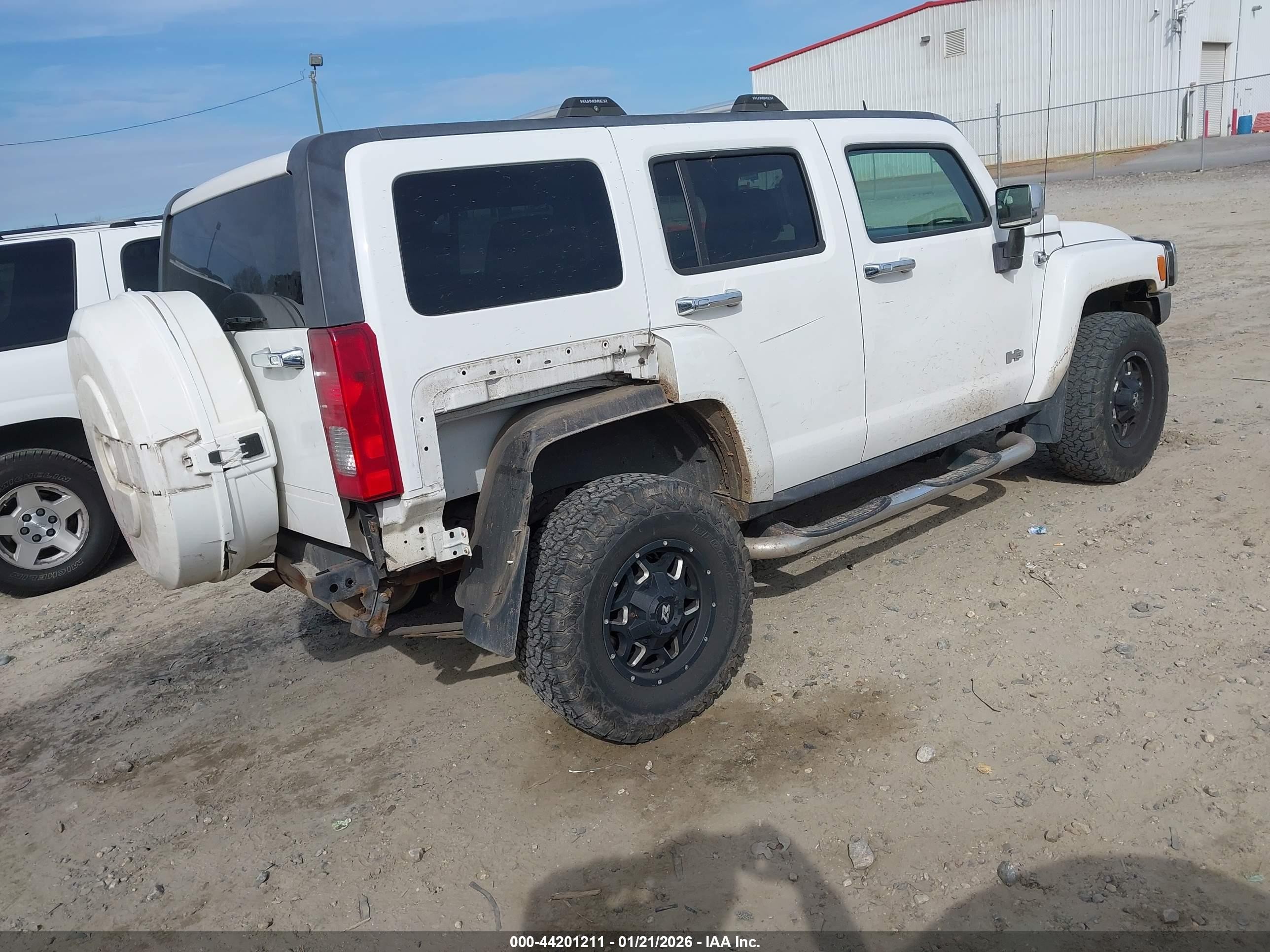 2010 Hummer H3 Suv Luxury White vin: 5GTMNJEE6A8120930