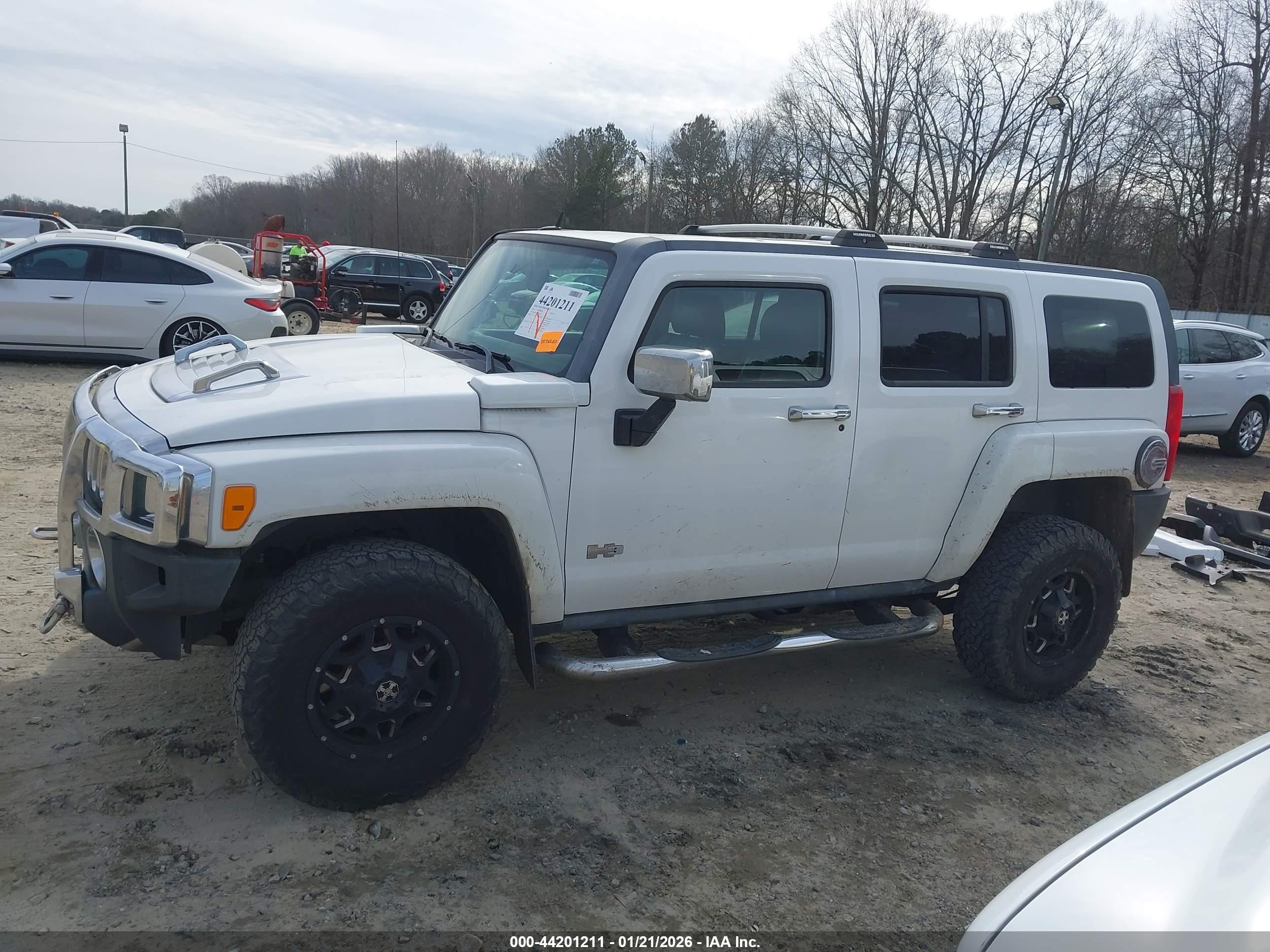 2010 Hummer H3 Suv Luxury White vin: 5GTMNJEE6A8120930