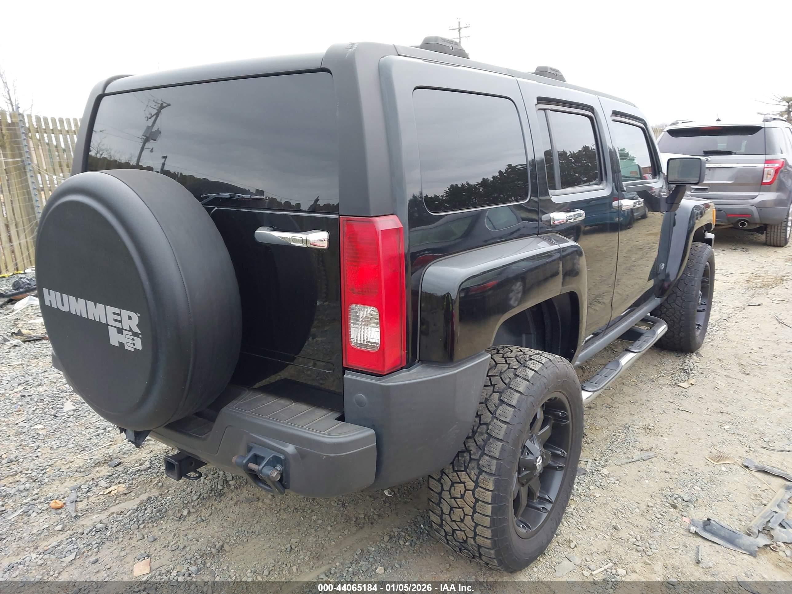 2010 Hummer H3 Suv Luxury Black vin: 5GTMNJEE9A8120226