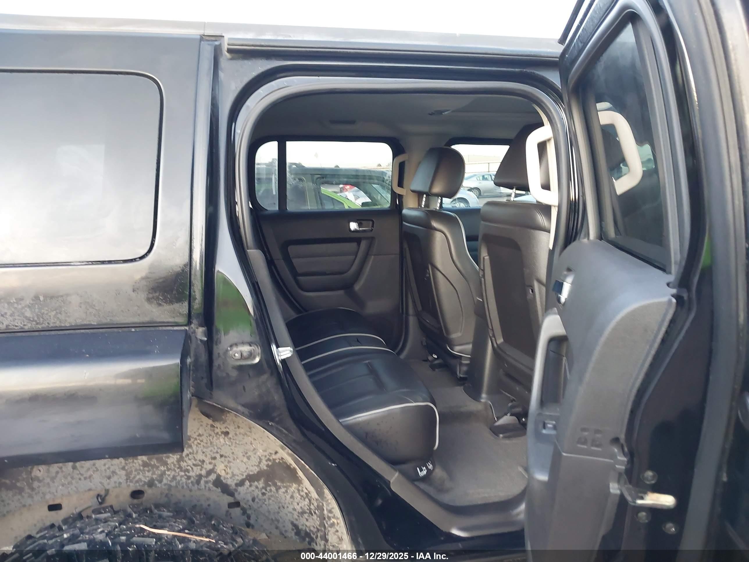 2010 Hummer H3 Suv Alpha Black vin: 5GTMNLEP7A8114213