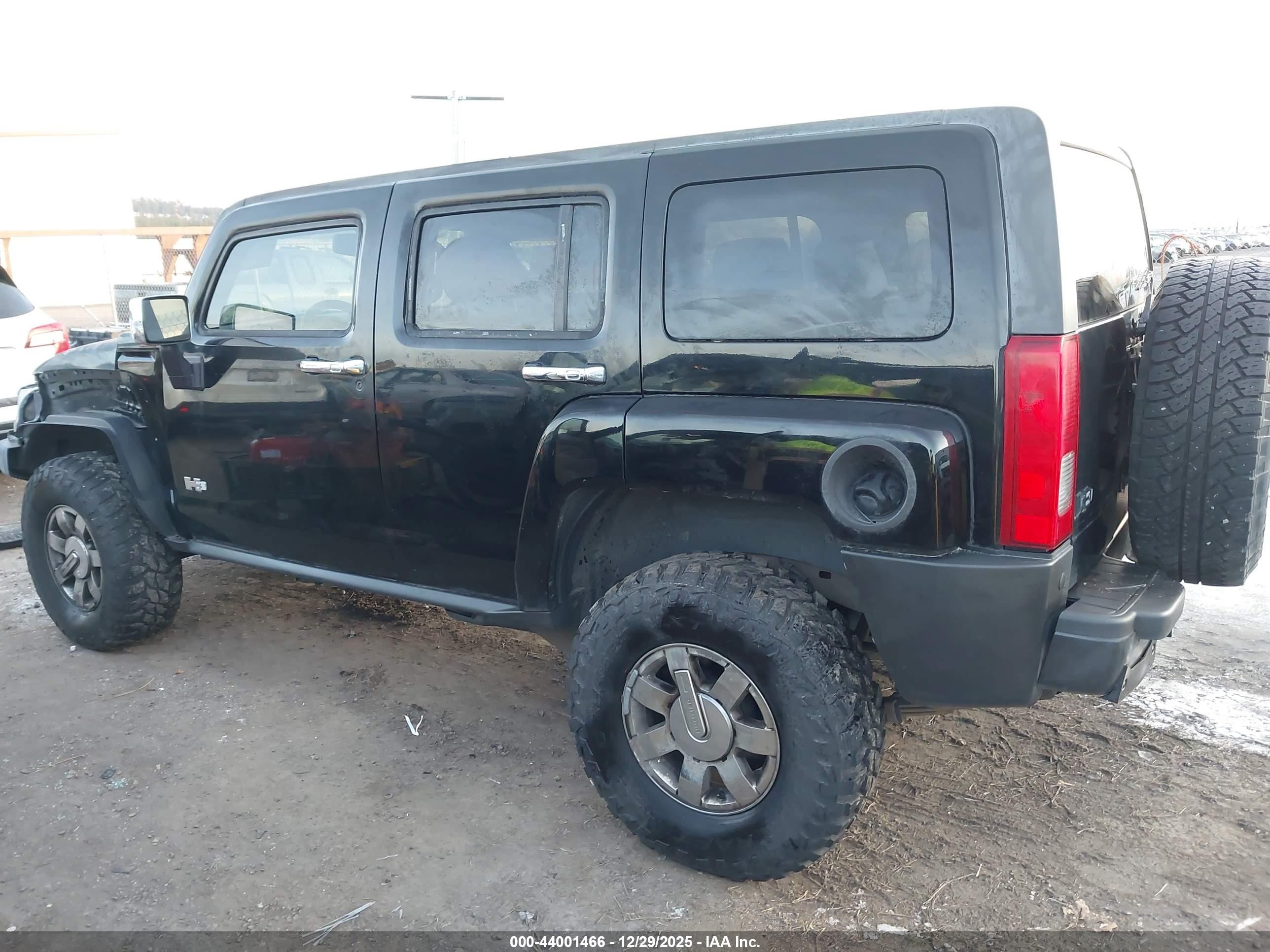 2010 Hummer H3 Suv Alpha Black vin: 5GTMNLEP7A8114213