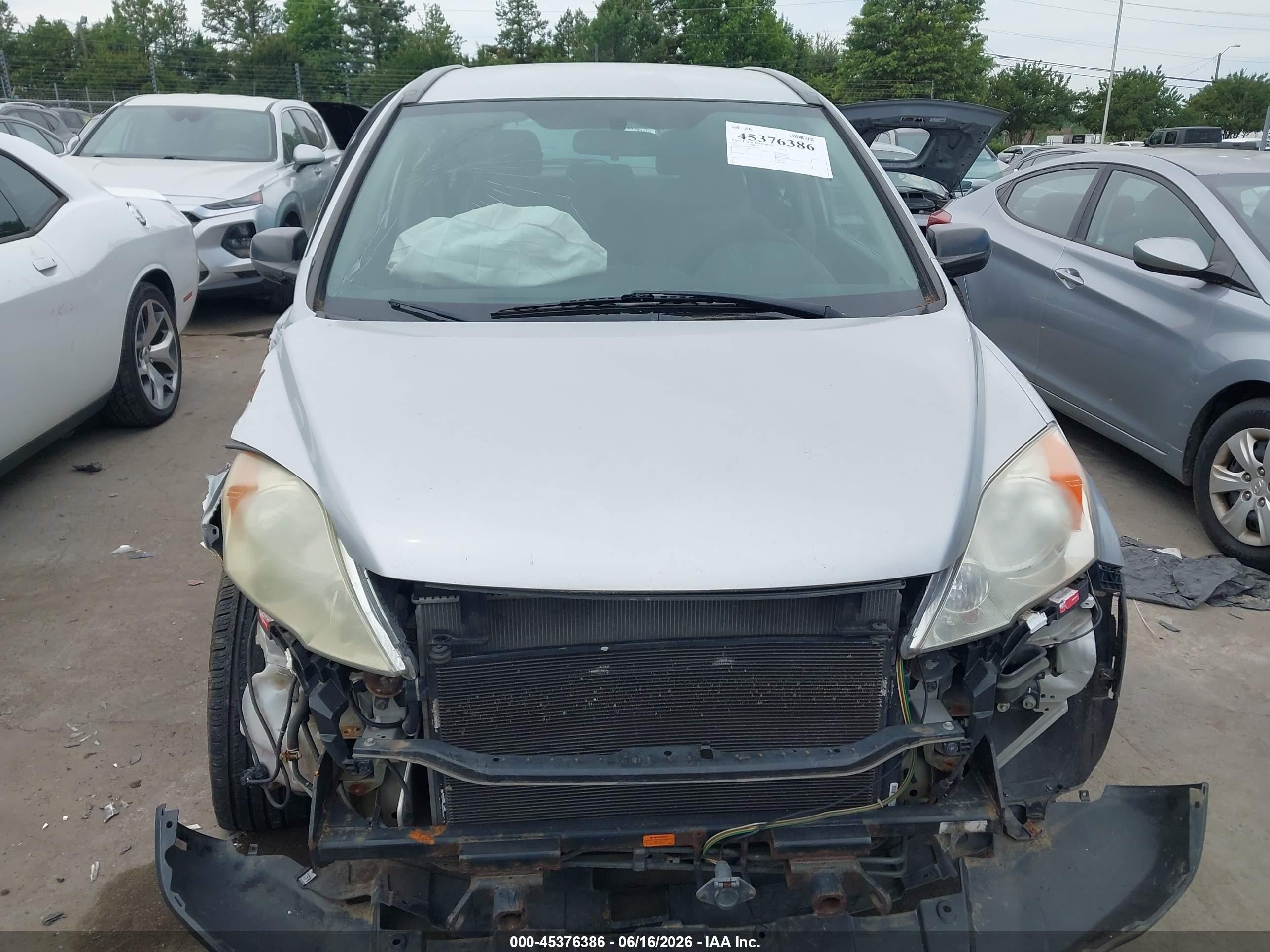 2011 Honda Cr-v Lx Silver vin: 5J6RE3H30BL026537