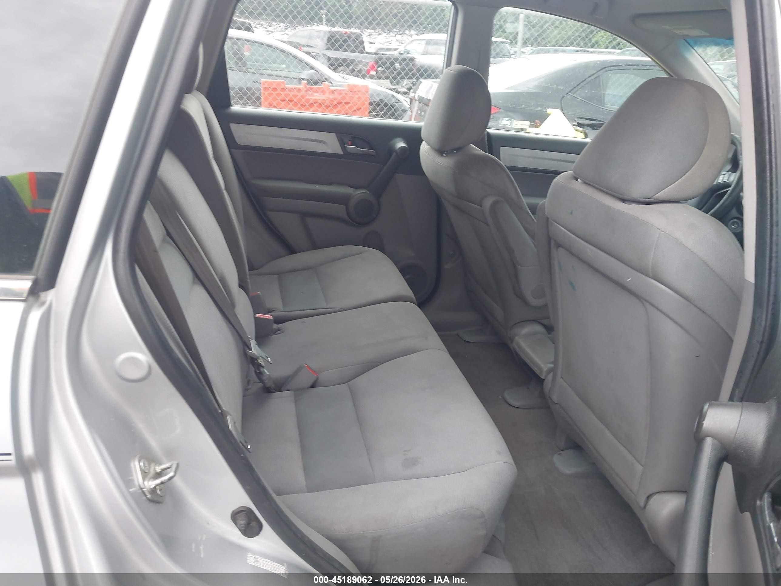 2010 Honda Cr-v Lx Silver vin: 5J6RE3H34AL022912