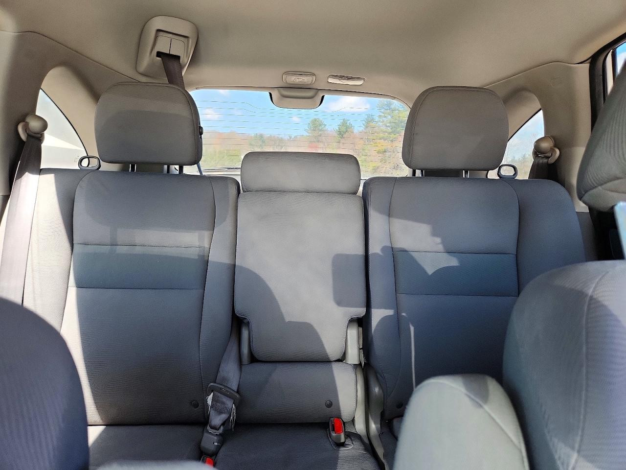 2010 Honda Cr-v Lx Silver vin: 5J6RE3H34AL046224