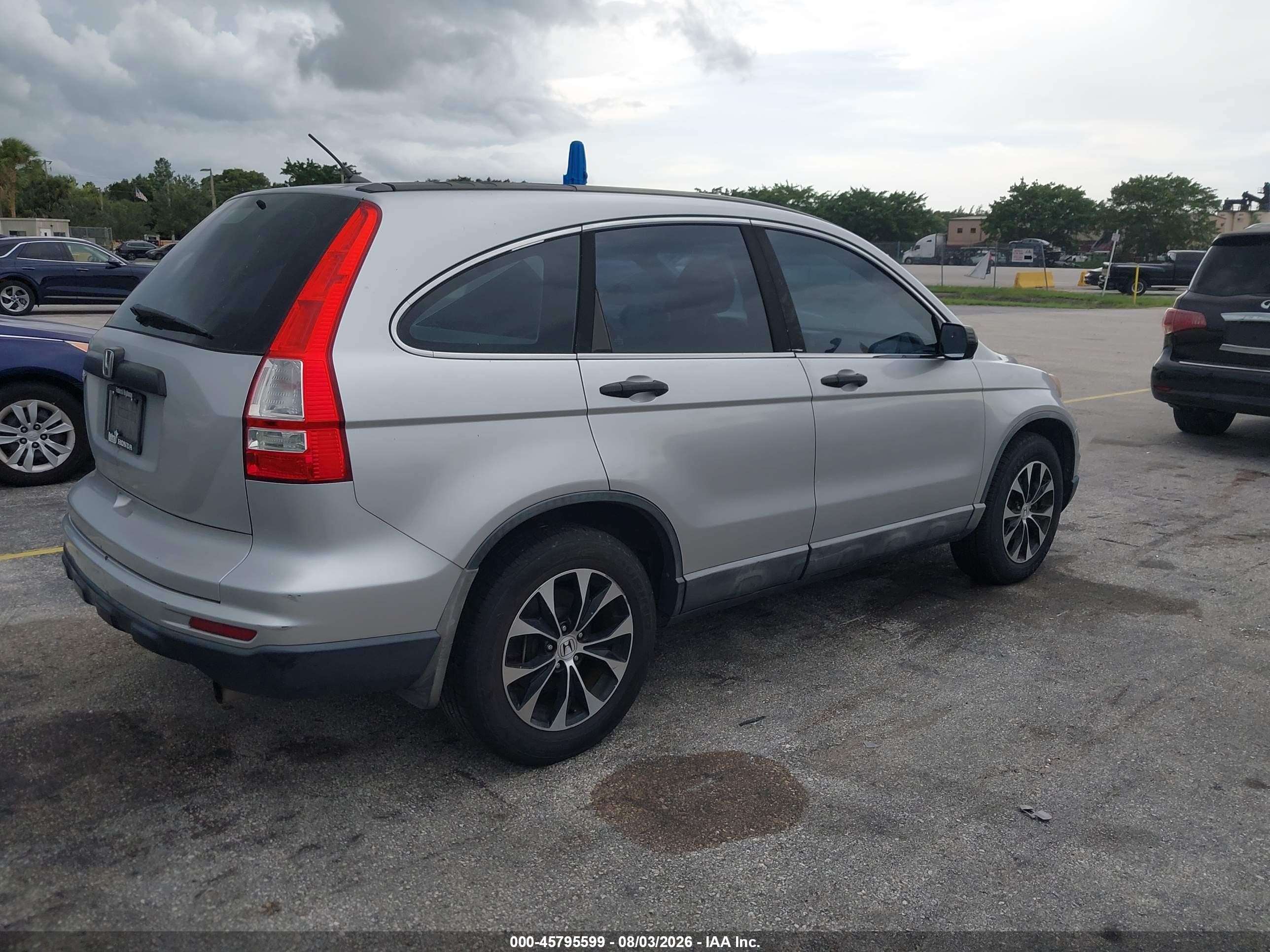 2010 Honda Cr-v Lx Silver vin: 5J6RE3H36AL006999