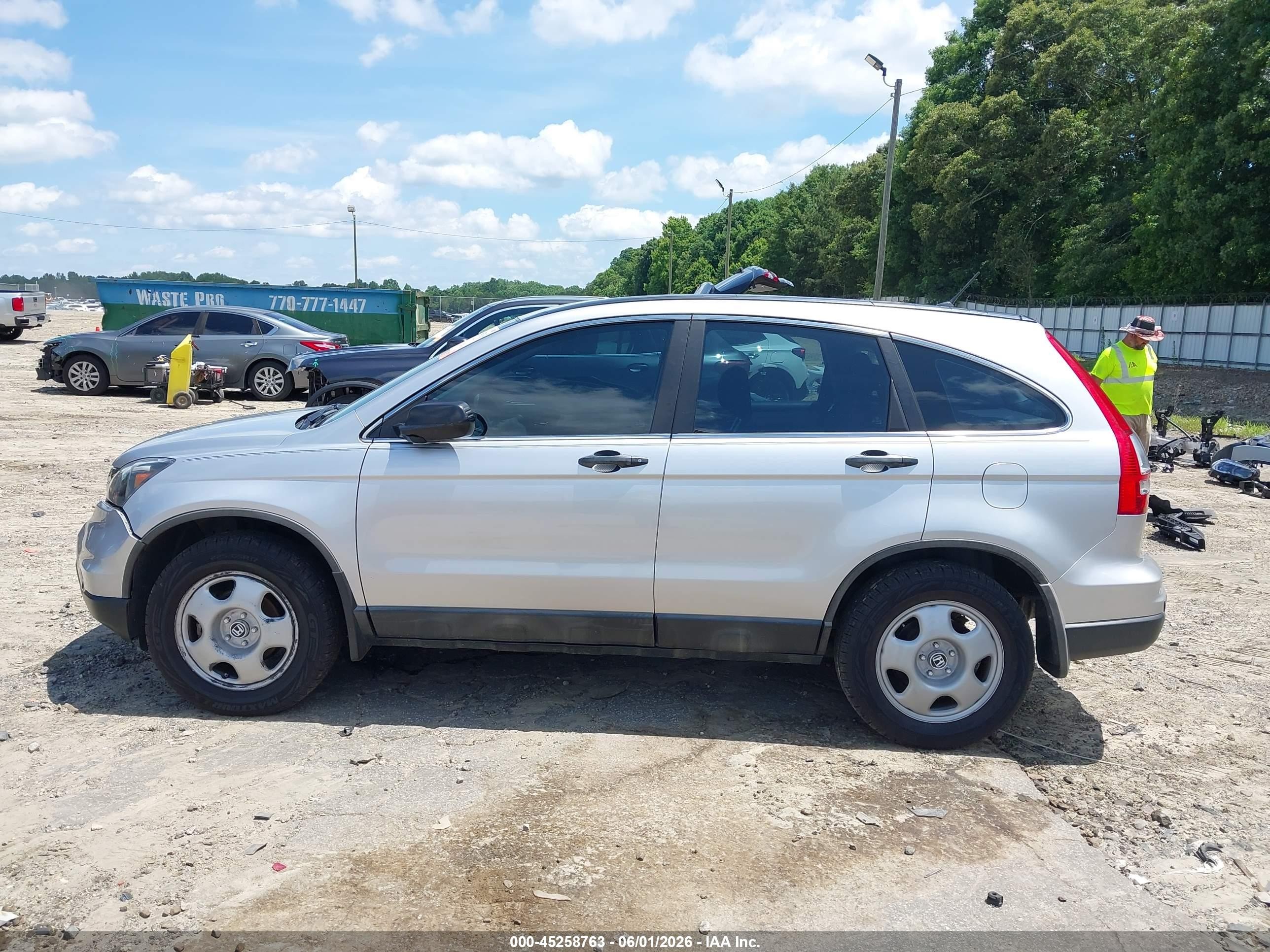 2010 Honda Cr-v Lx Silver vin: 5J6RE3H38AL016692