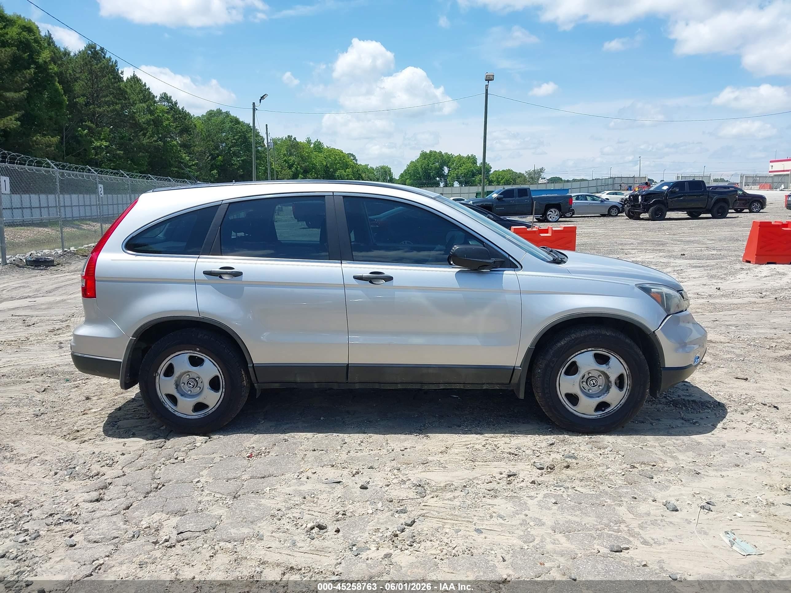 2010 Honda Cr-v Lx Silver vin: 5J6RE3H38AL016692