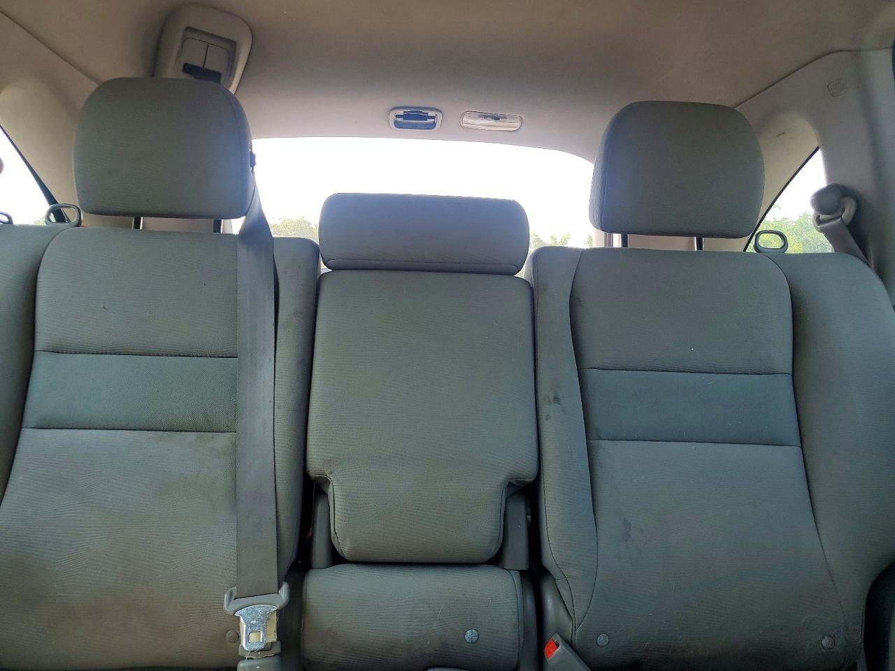 2010 Honda Cr-v Lx Silver vin: 5J6RE3H38AL039681