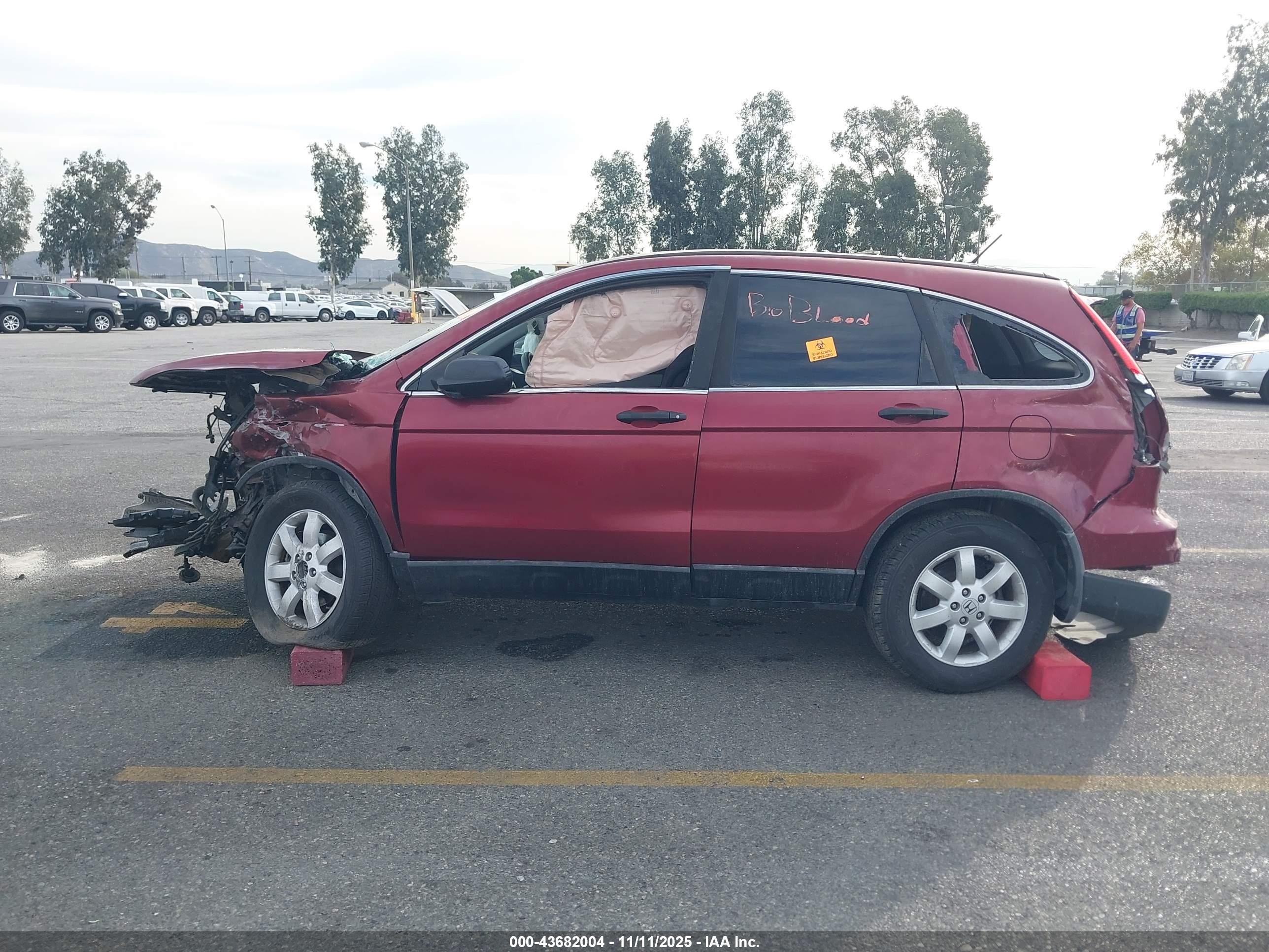 2011 Honda Cr-v Se Red vin: 5J6RE3H42BL047799