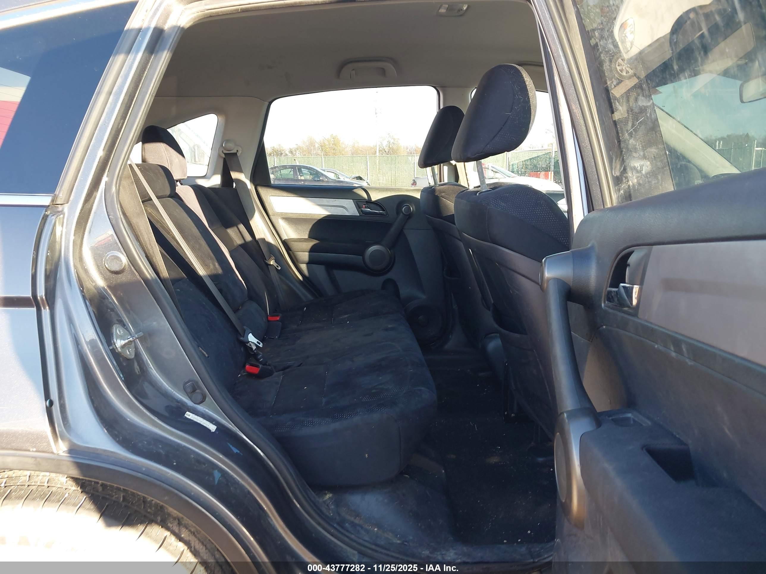 2011 Honda Cr-v Se Gray vin: 5J6RE3H44BL040773