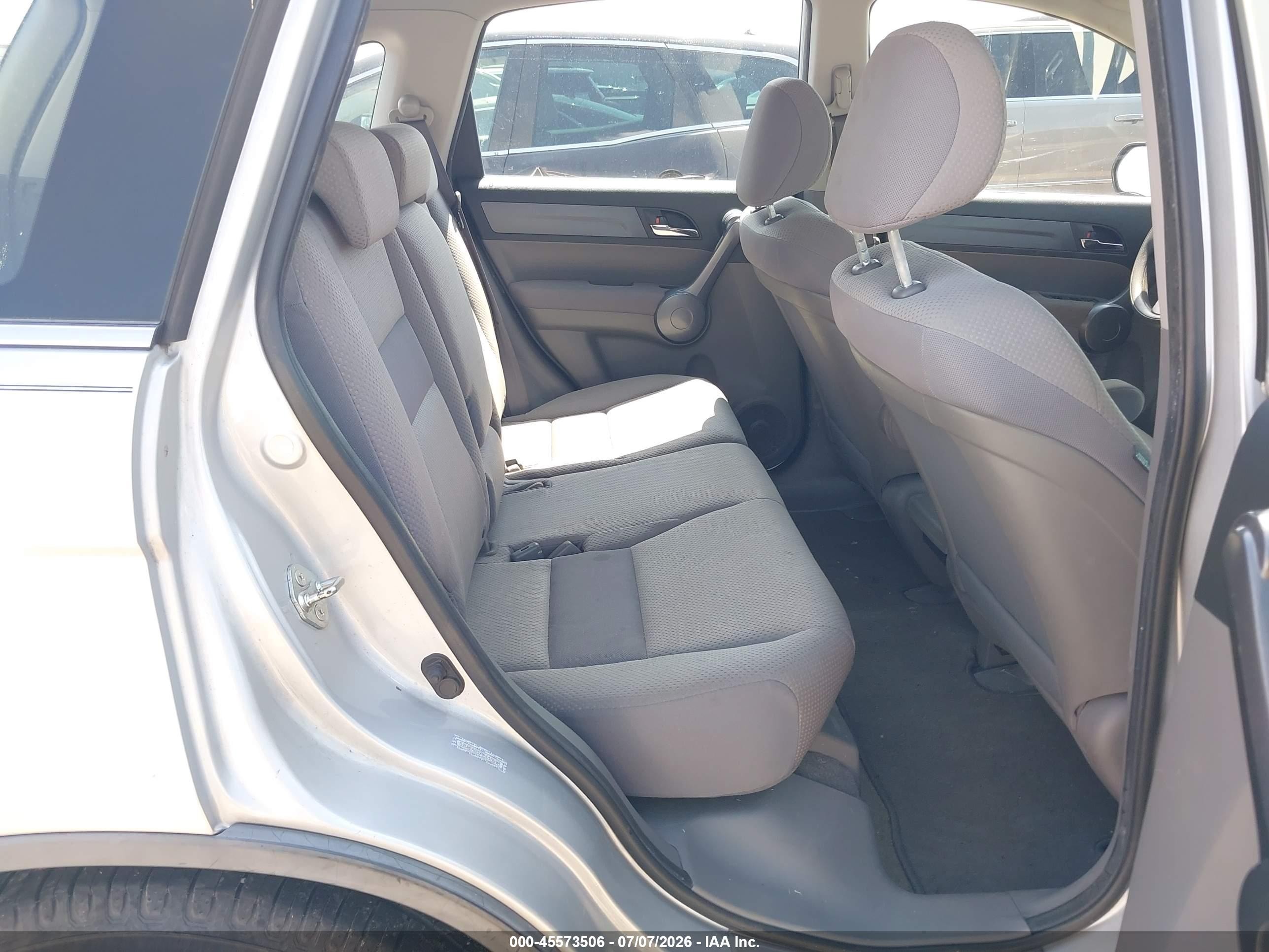 2009 Honda Cr-v Lx Silver vin: 5J6RE48379L010898