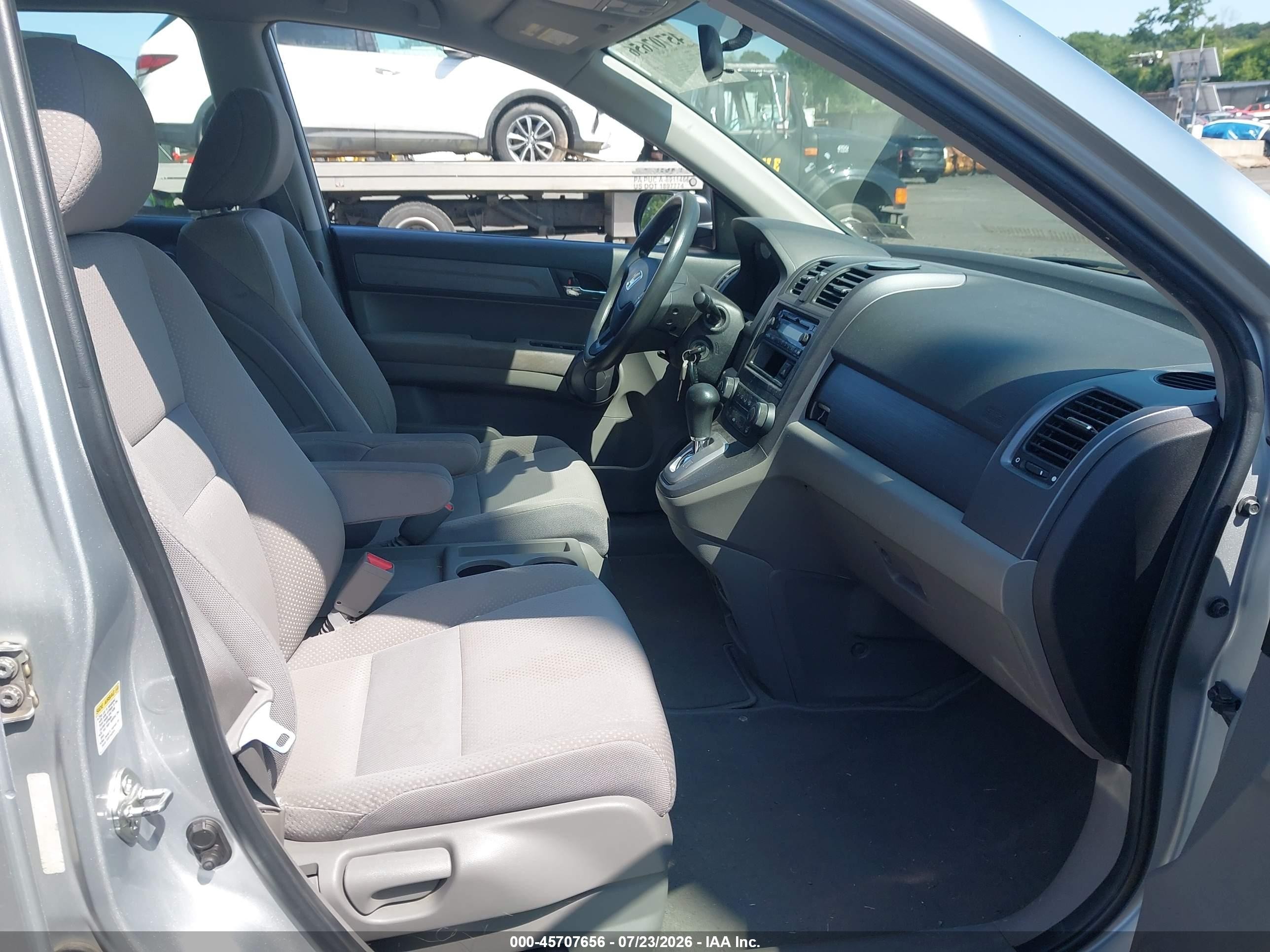 2009 Honda Cr-v Lx Silver vin: 5J6RE48399L013379