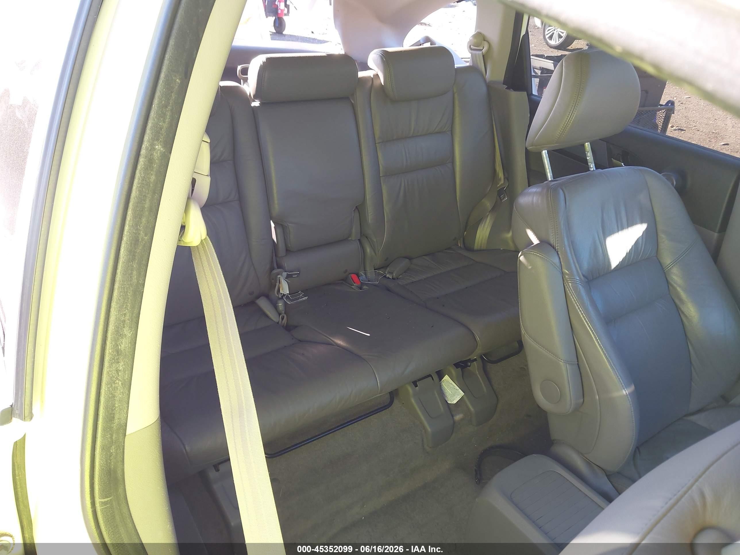 2009 Honda Cr-v Ex-l White vin: 5J6RE48779L061840