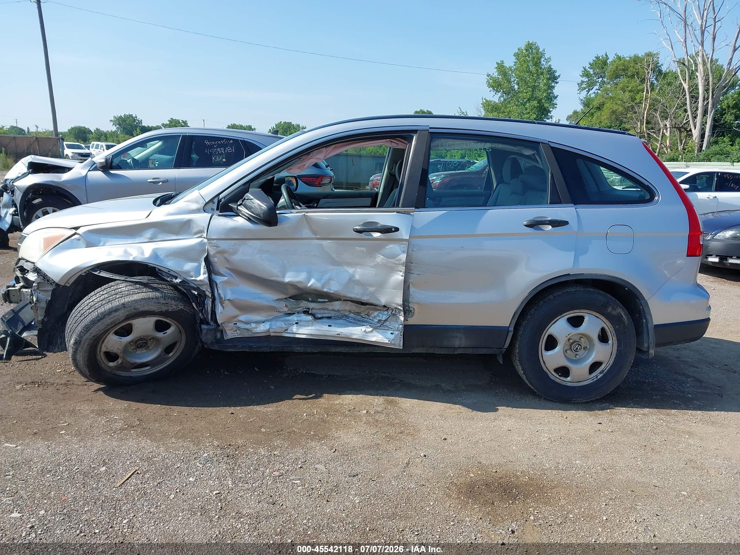 2010 Honda Cr-v Lx Silver vin: 5J6RE4H30AL080182