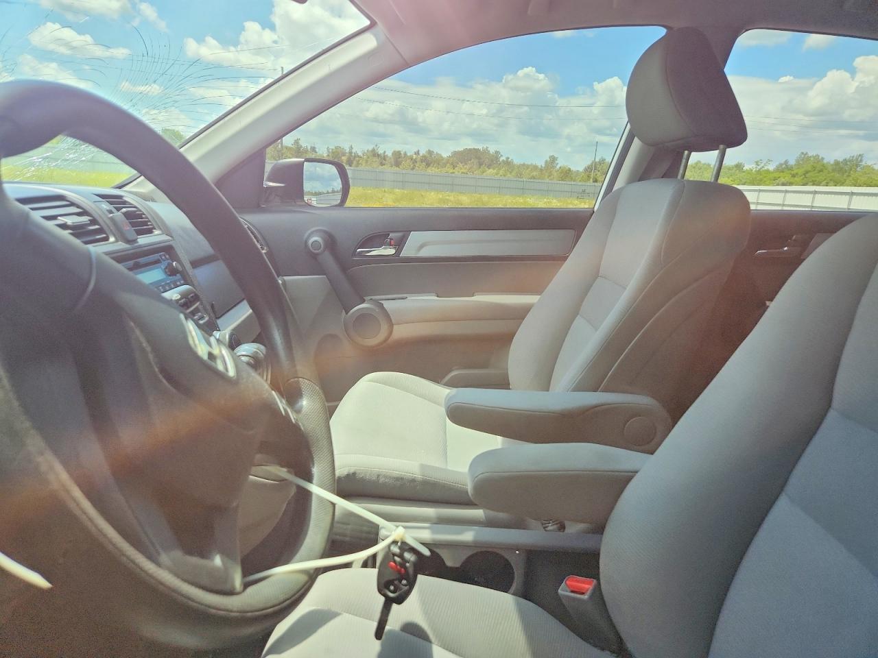 2010 Honda Cr-v Lx White vin: 5J6RE4H30AL811094