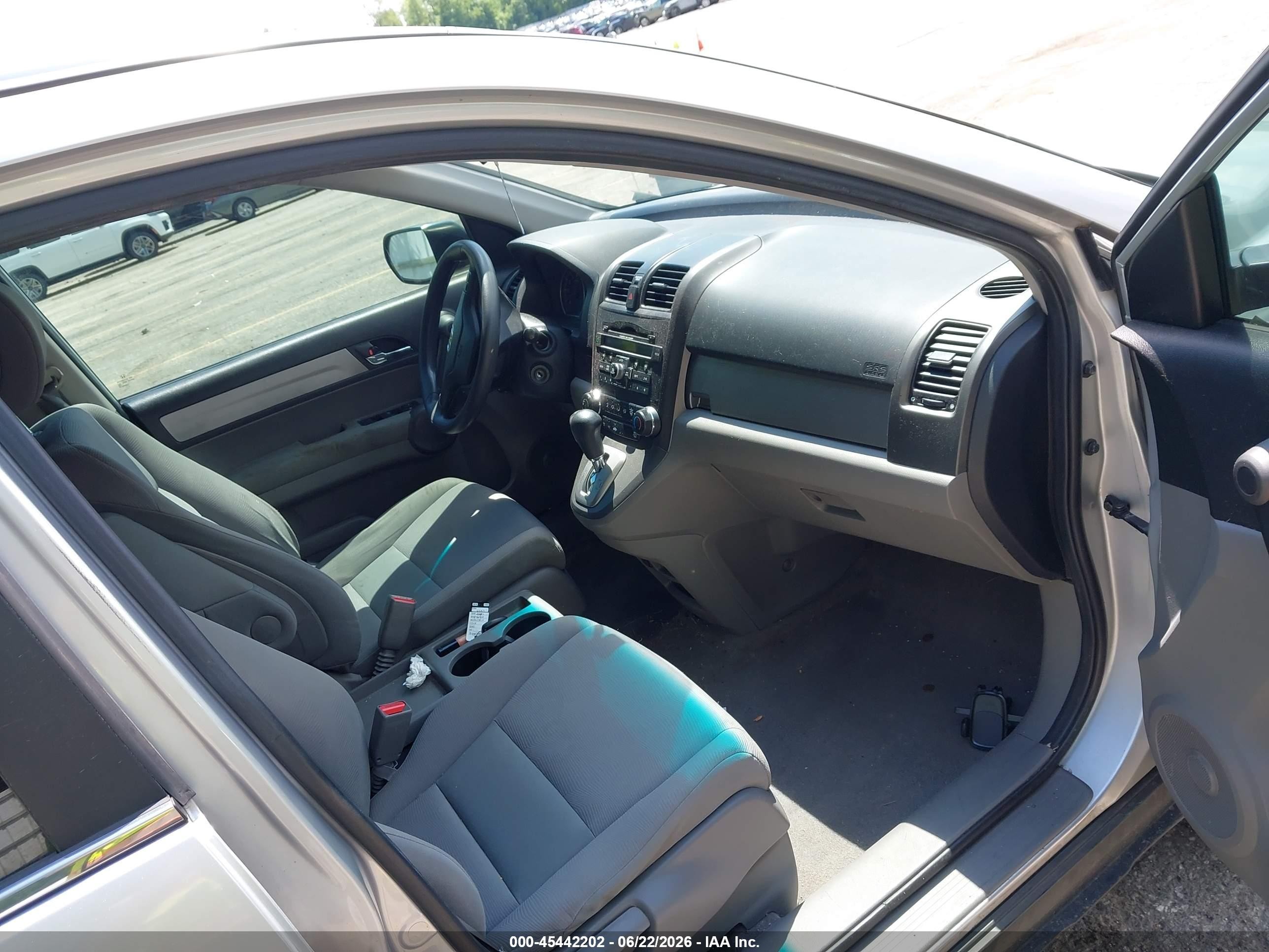 2010 Honda Cr-v Lx Silver vin: 5J6RE4H31AL029726
