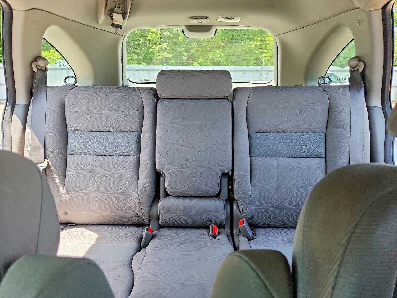 2010 Honda Cr-v Lx Silver vin: 5J6RE4H32AL043487