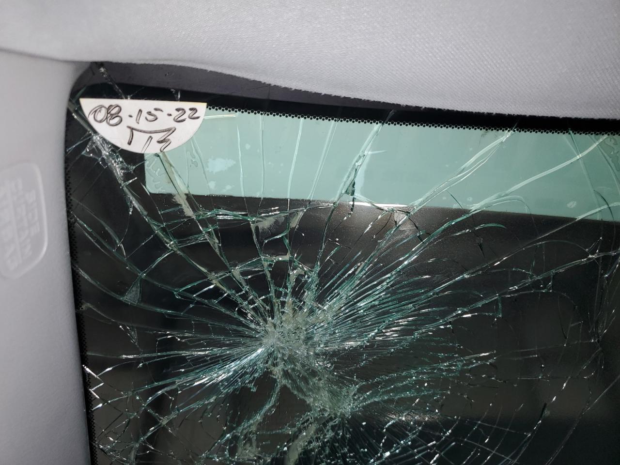 2010 Honda Cr-v Lx Silver vin: 5J6RE4H34AL071193 Damage: Windshield, Broken, Replacement Required