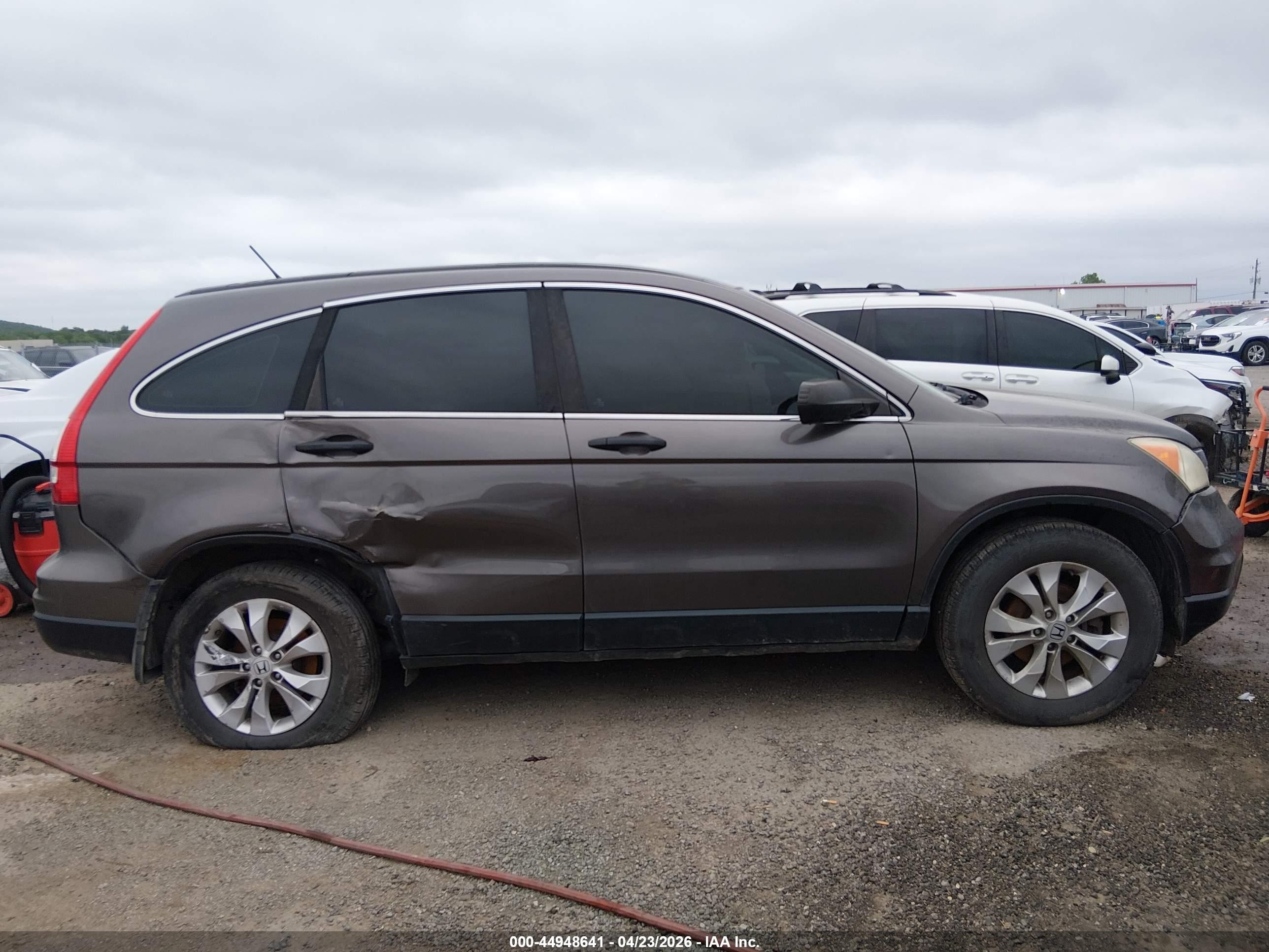 2011 Honda Cr-v Lx Серый vin: 5J6RE4H36BL043915