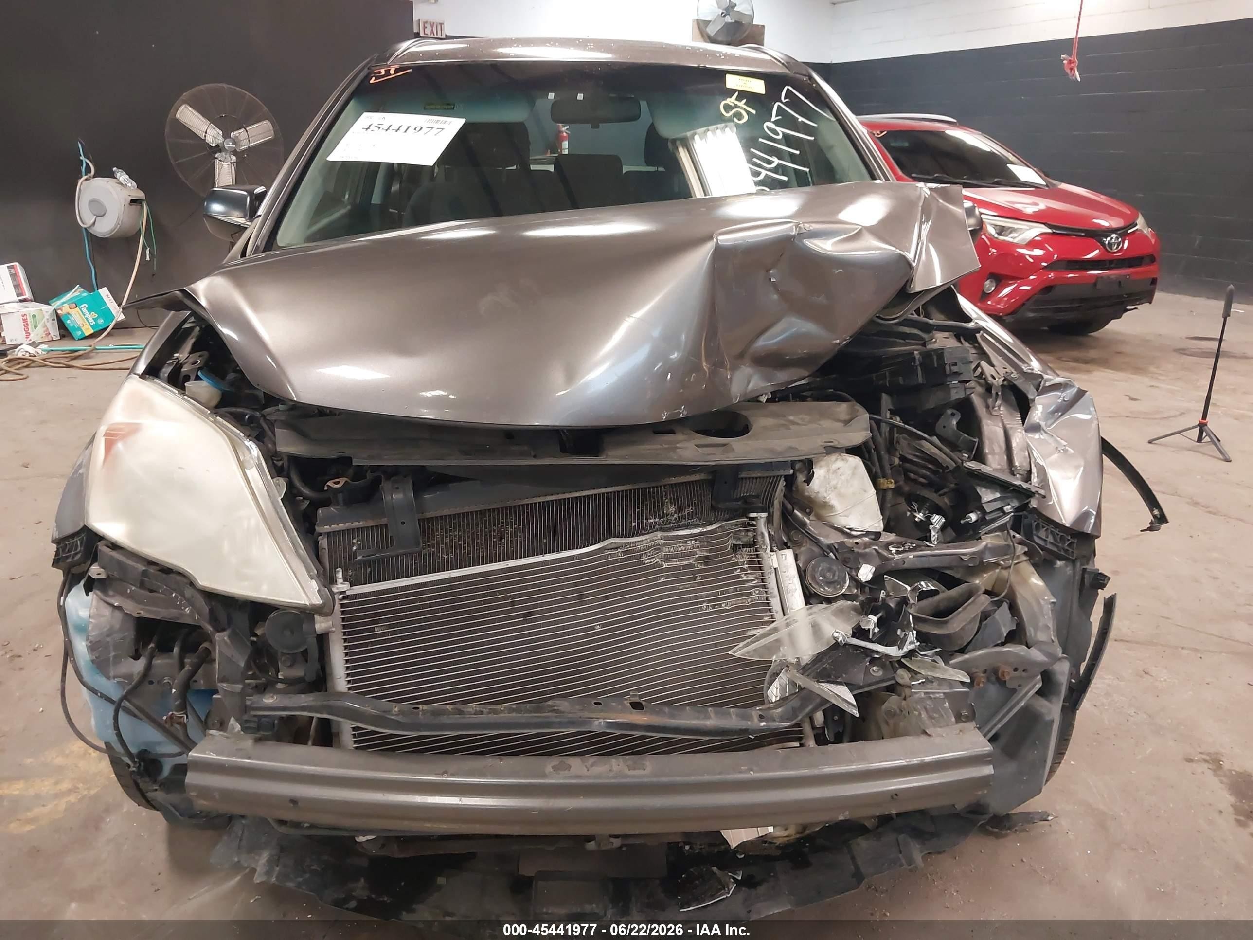 2011 Honda Cr-v Lx Gray vin: 5J6RE4H36BL058026