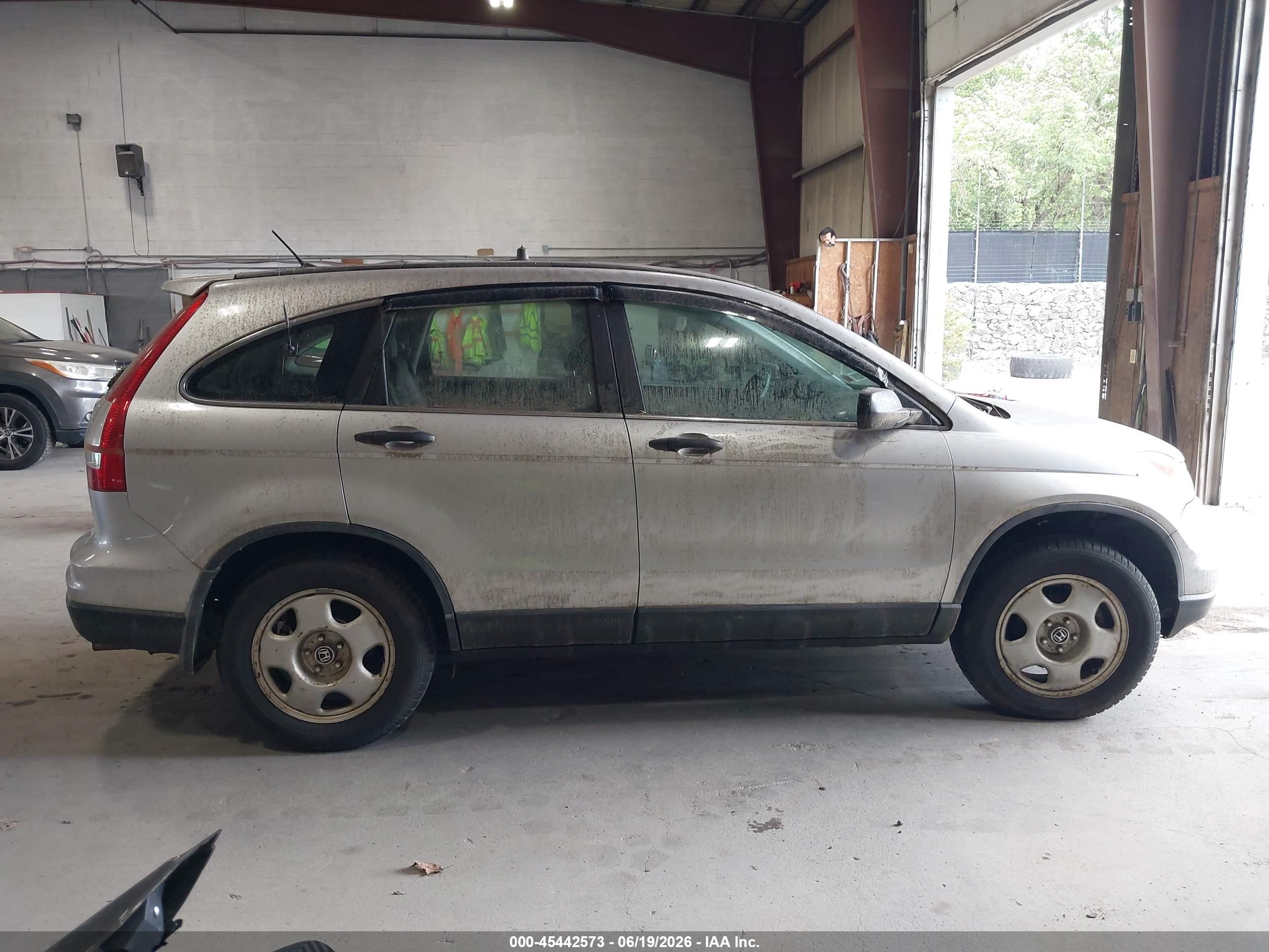 2010 Honda Cr-v Lx Серый vin: 5J6RE4H3XAL086491
