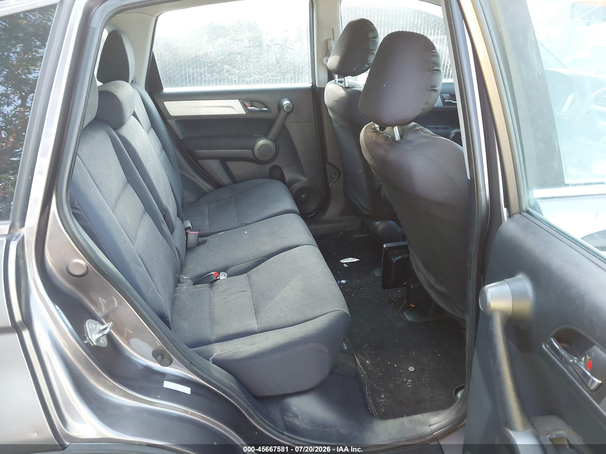 2011 Honda Cr-v Lx Silver vin: 5J6RE4H3XBL058465