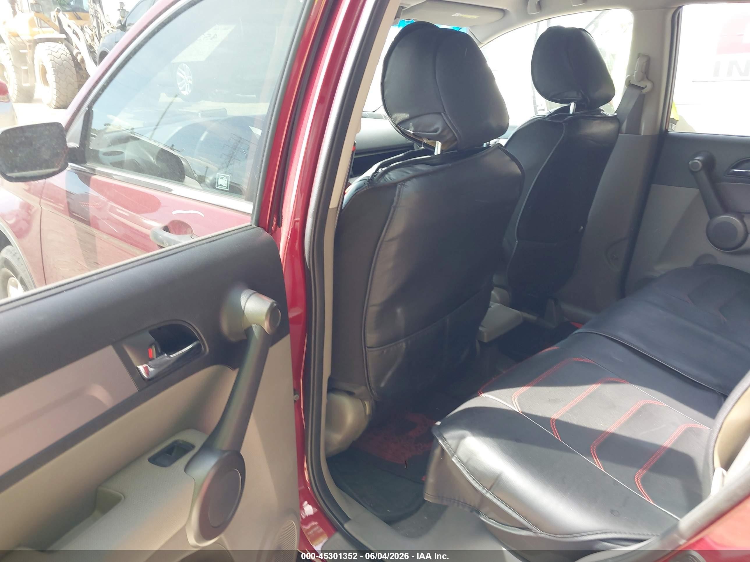2011 Honda Cr-v Se Red vin: 5J6RE4H43BL068036