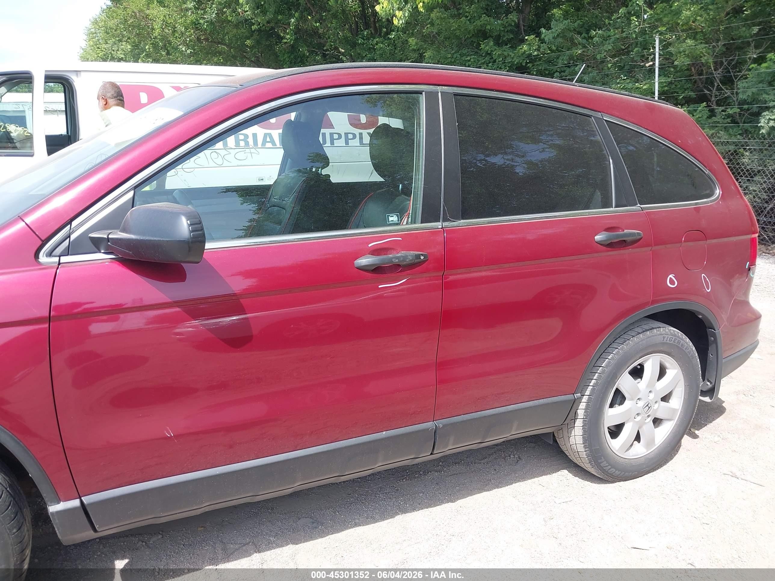 2011 Honda Cr-v Se Red vin: 5J6RE4H43BL068036