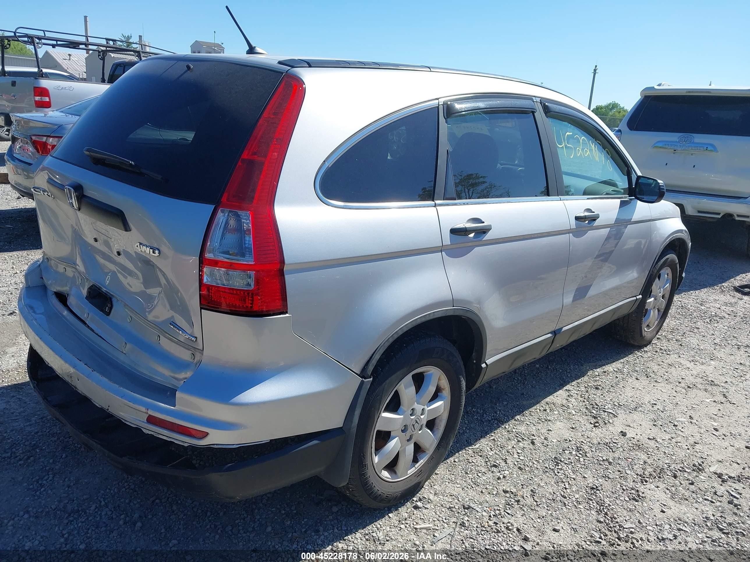 2011 Honda Cr-v Se Silver vin: 5J6RE4H47BL092050