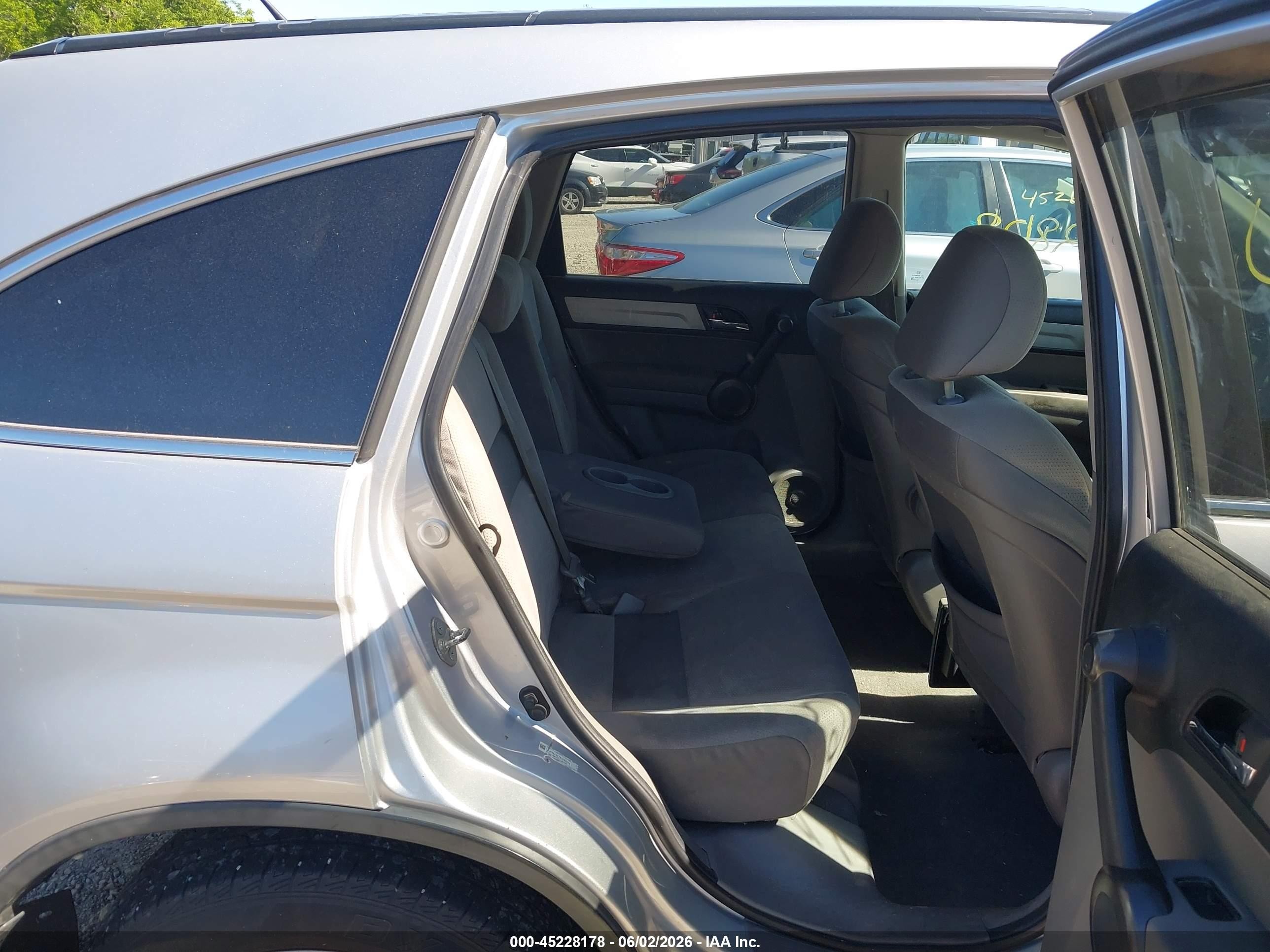 2011 Honda Cr-v Se Silver vin: 5J6RE4H47BL092050