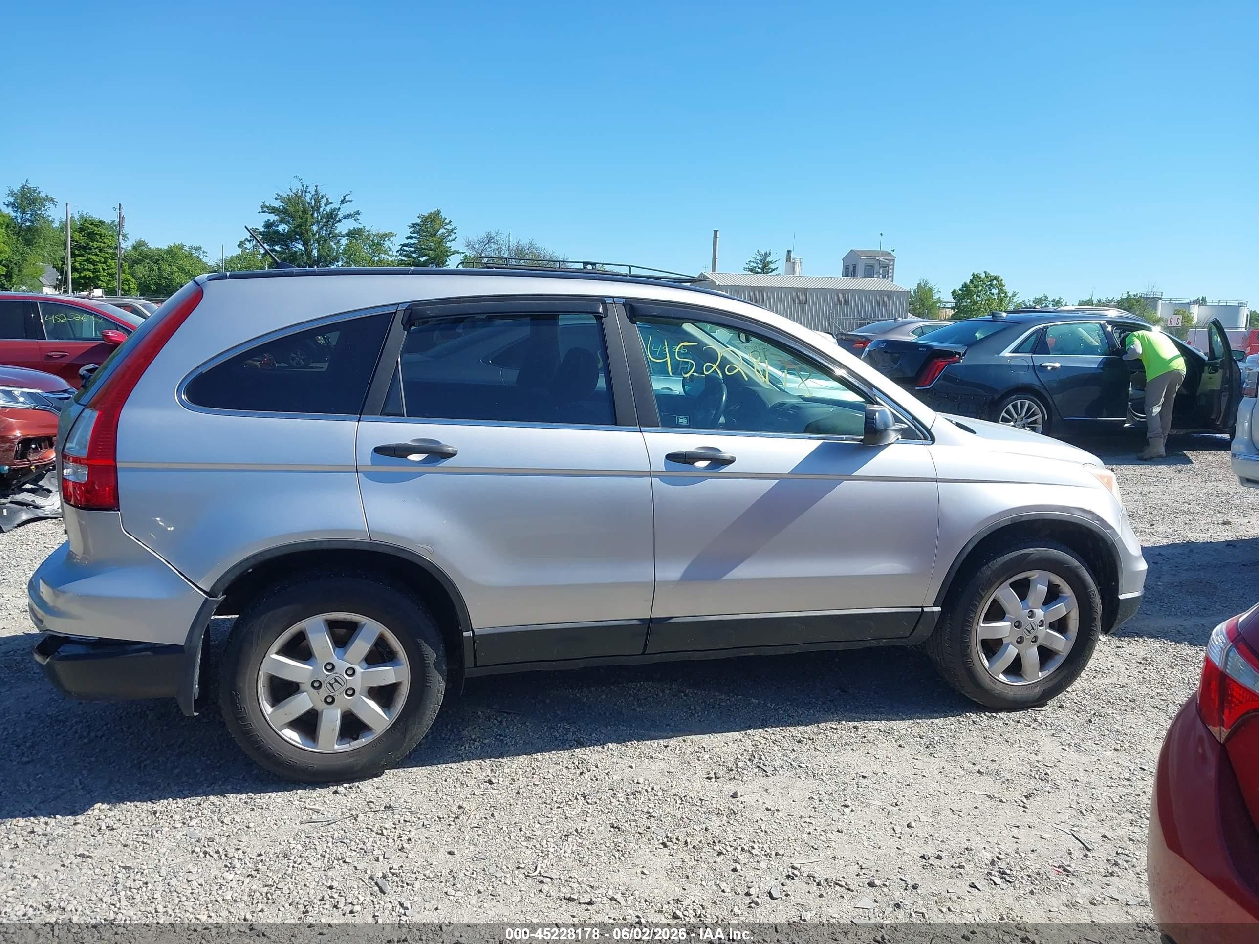 2011 Honda Cr-v Se Silver vin: 5J6RE4H47BL092050