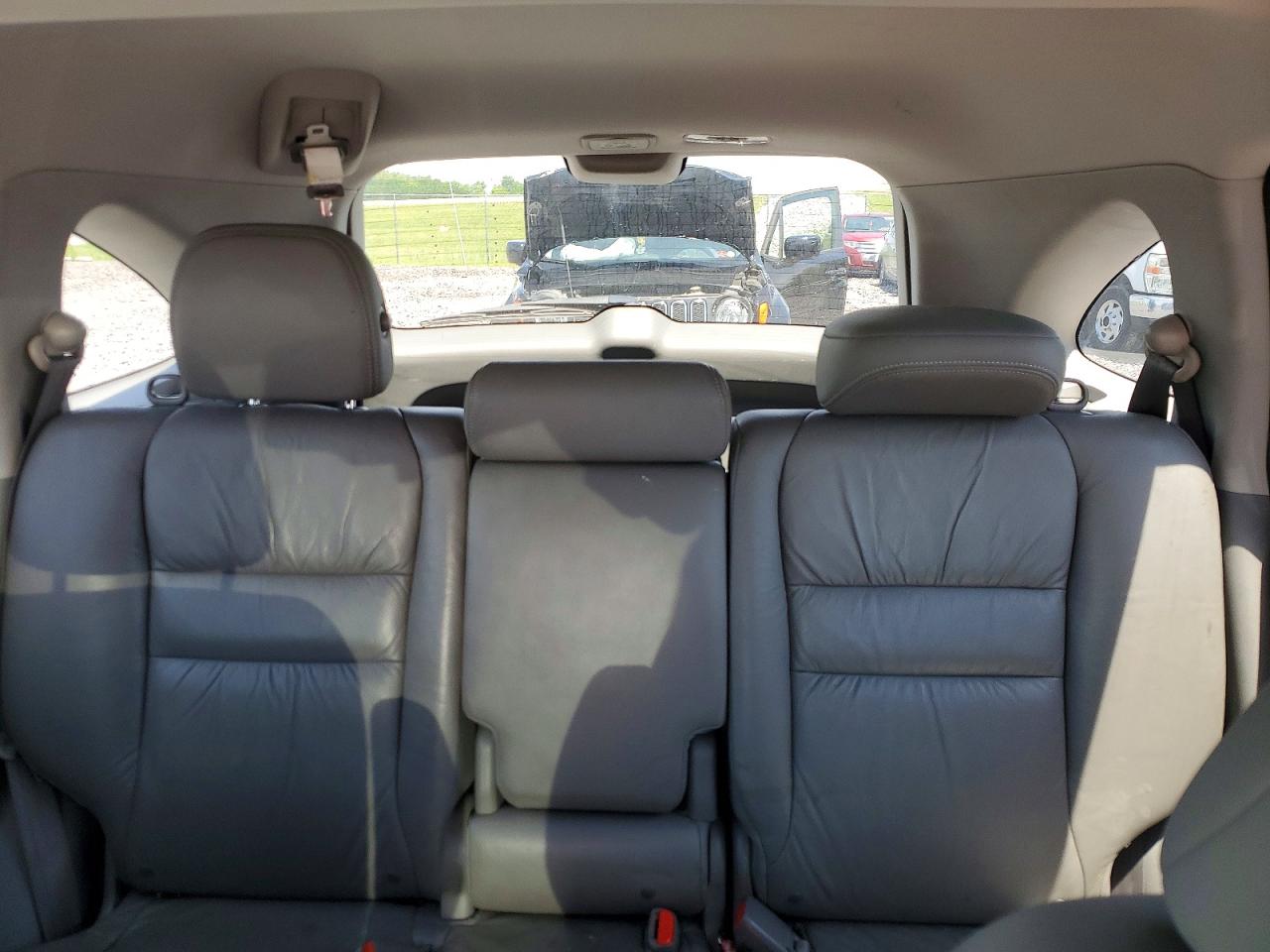 2011 Honda Crv Red vin: 5J6RE4H72BL046877