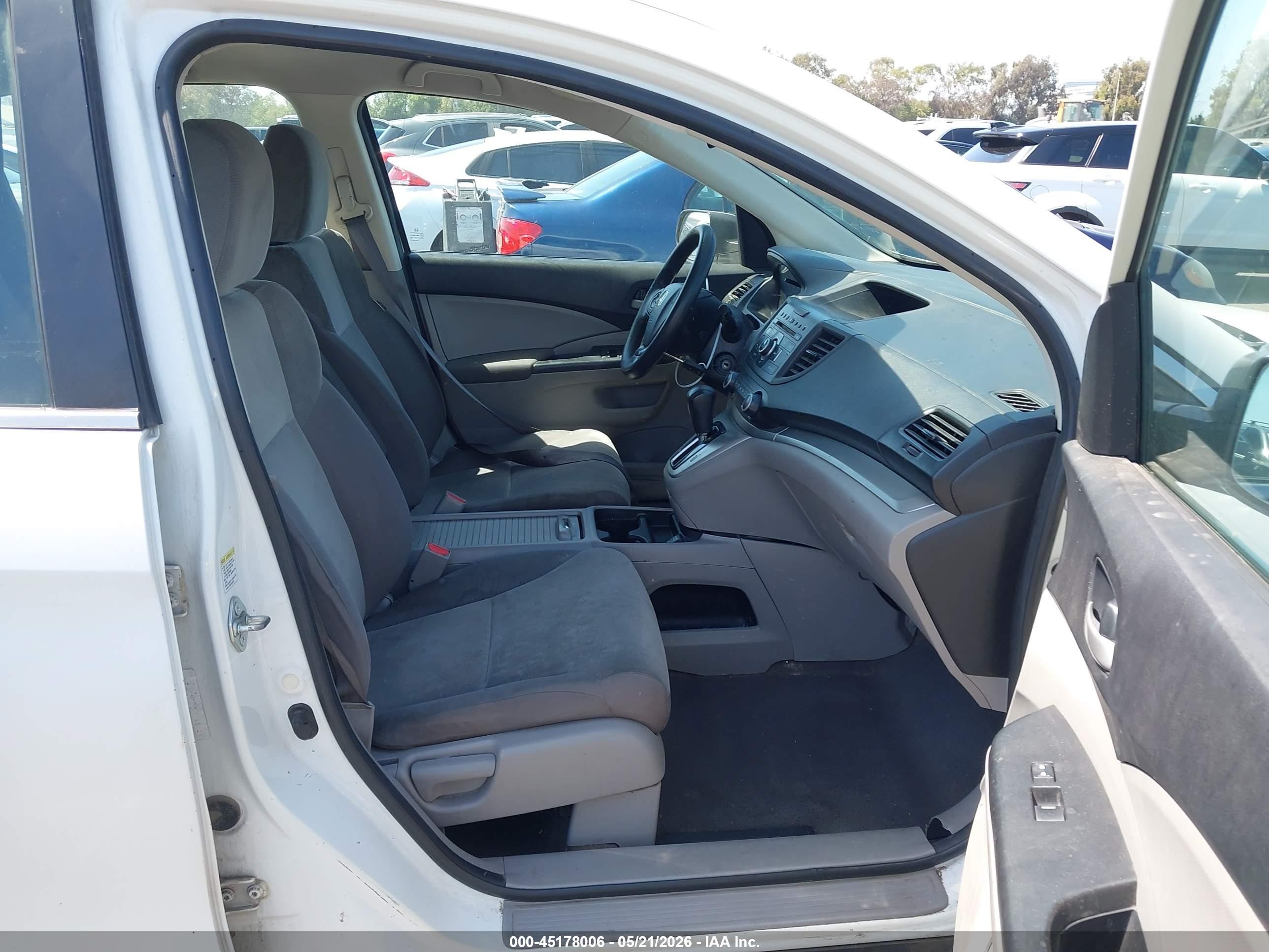 2013 Honda Cr-v Lx White vin: 5J6RM3H30DL005709