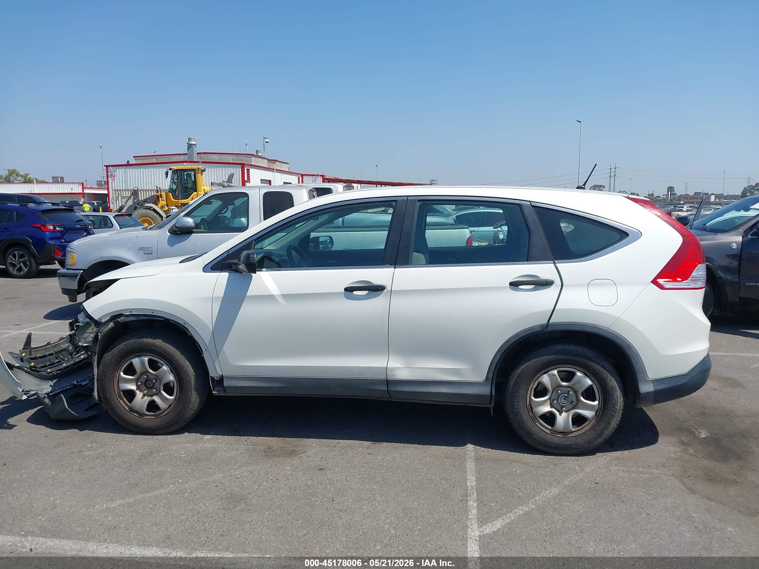 2013 Honda Cr-v Lx White vin: 5J6RM3H30DL005709