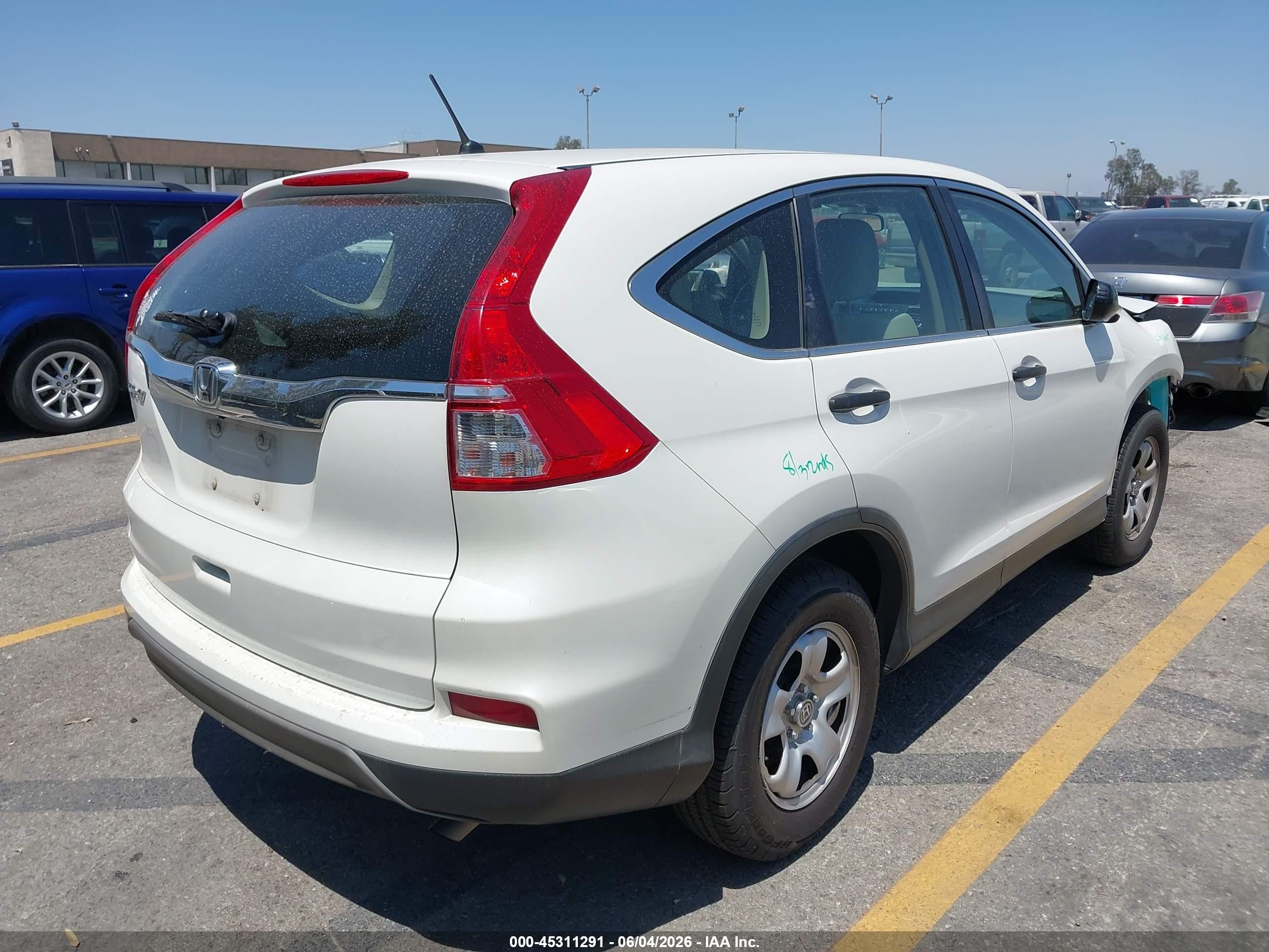 2015 Honda Cr-v Lx White vin: 5J6RM3H32FL012177