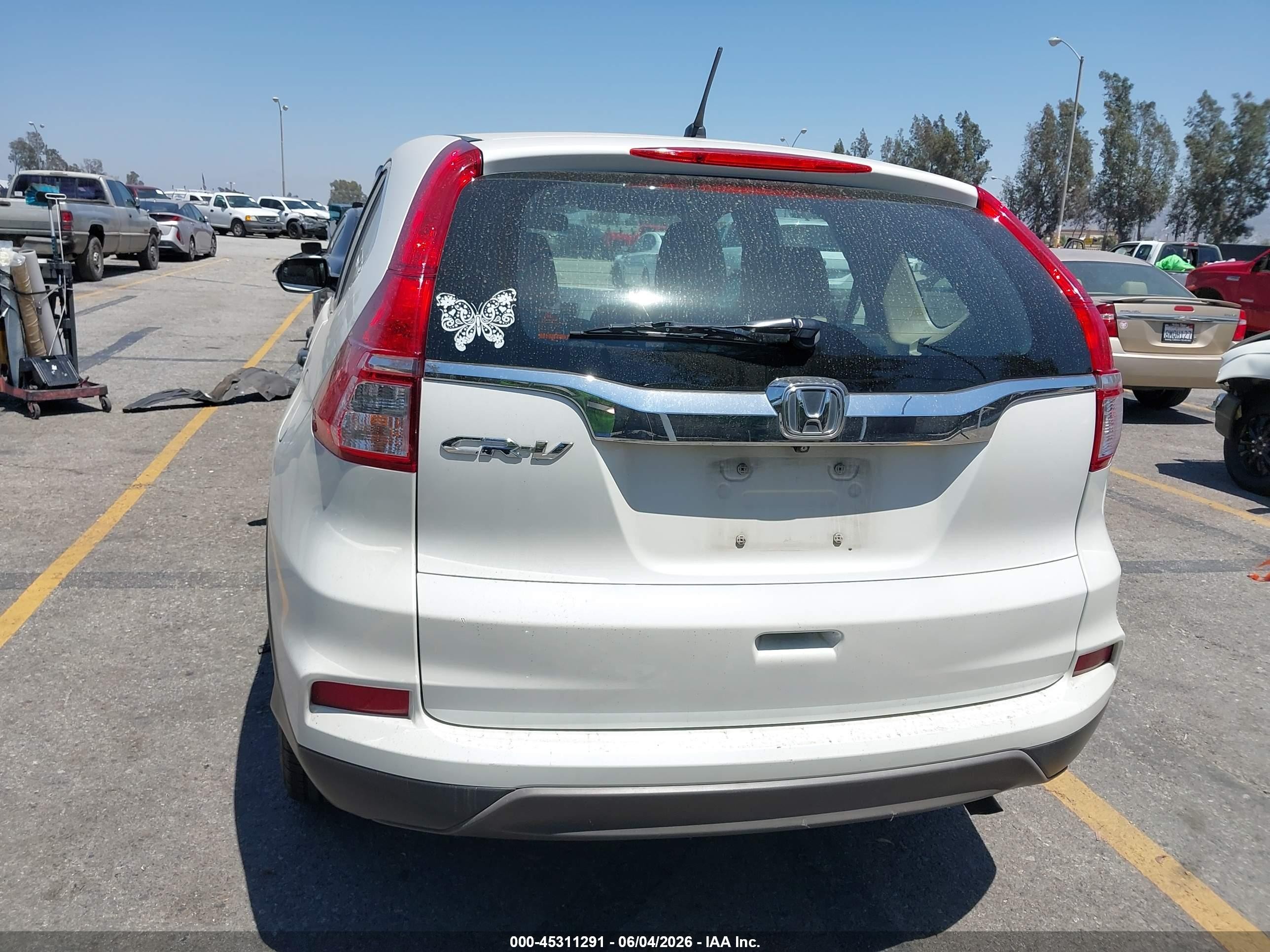 2015 Honda Cr-v Lx White vin: 5J6RM3H32FL012177