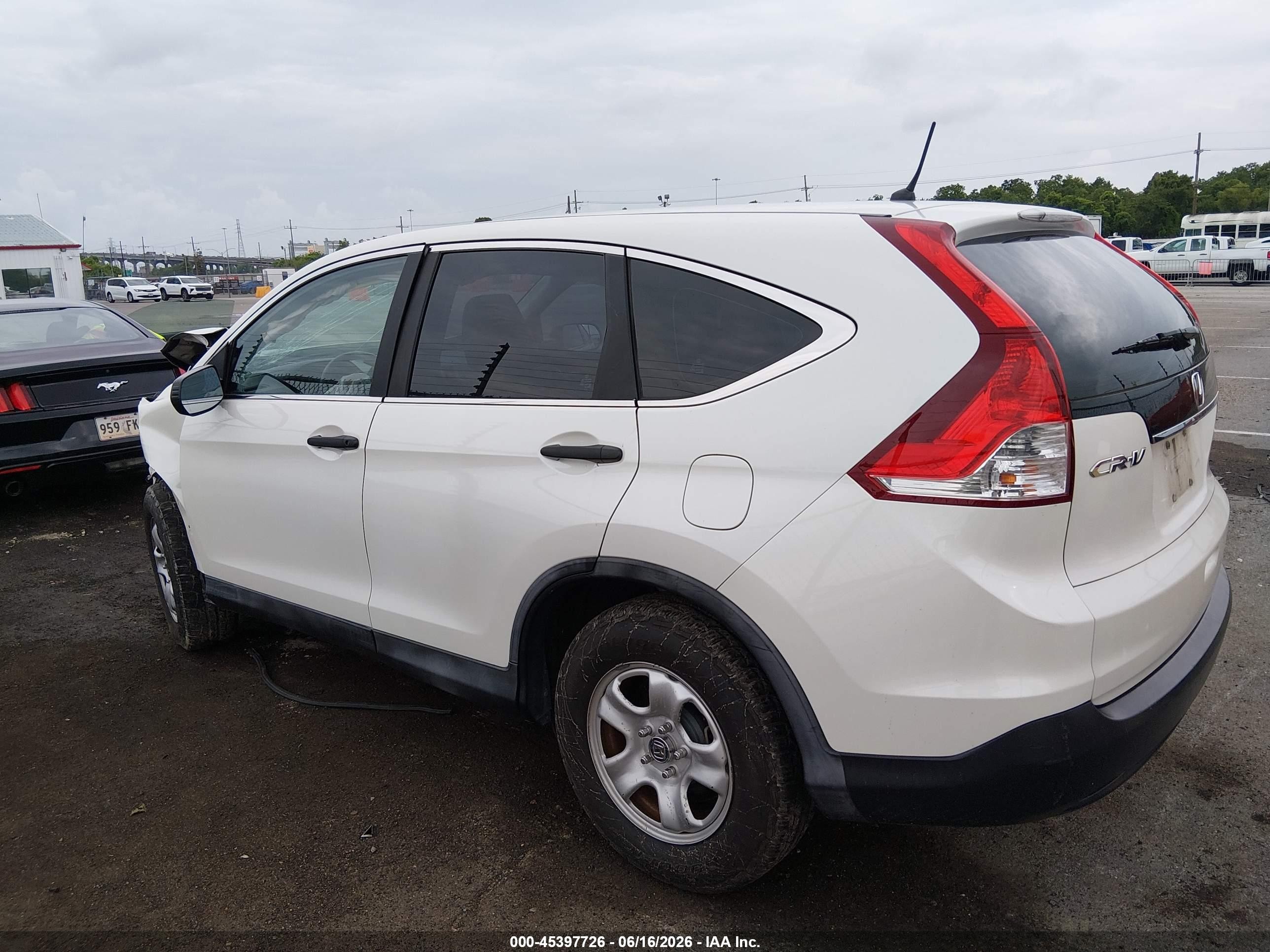 2014 Honda Cr-v Lx White vin: 5J6RM3H35EL019154