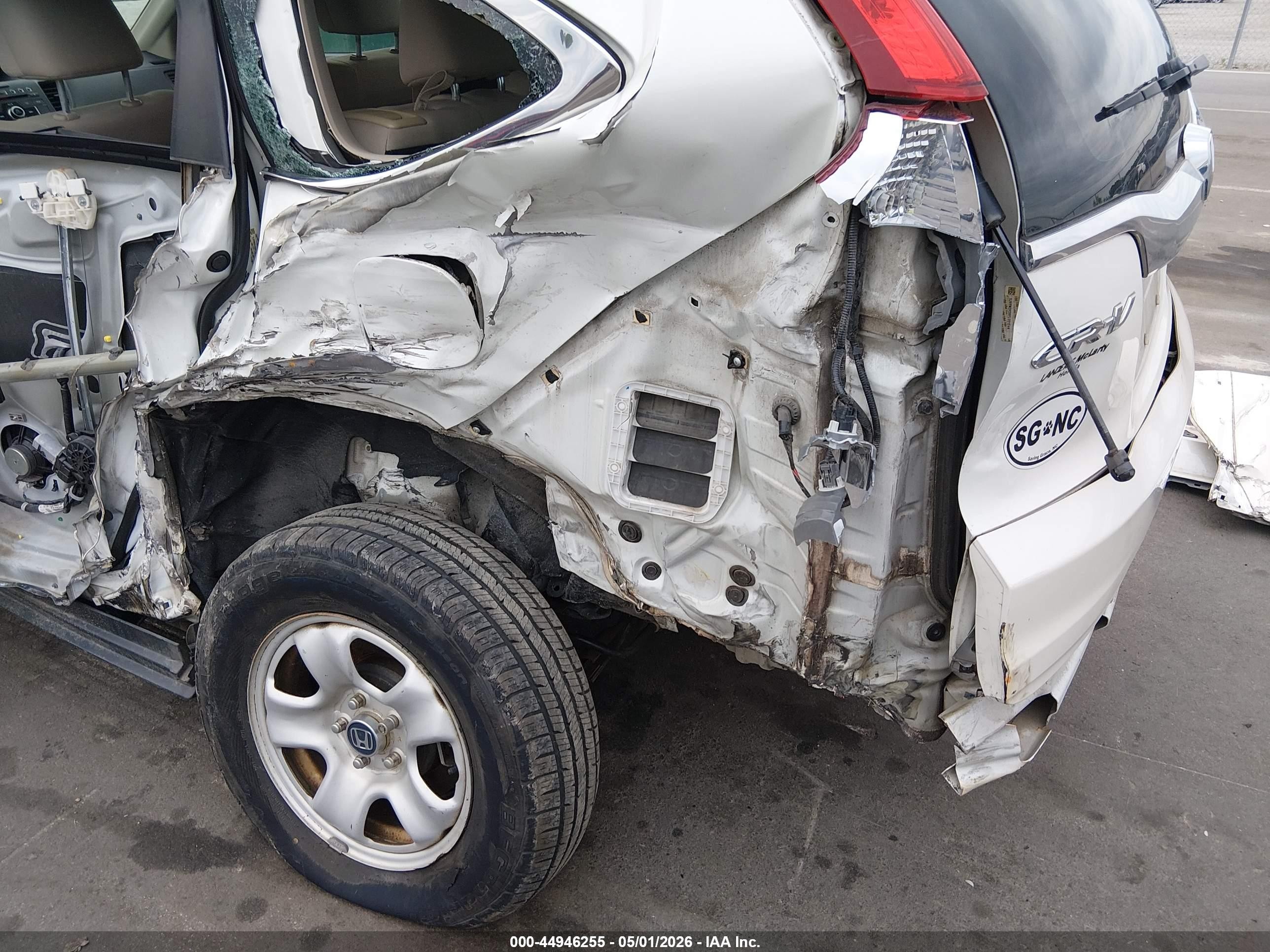 2015 Honda Cr-v Lx White vin: 5J6RM3H36FL001344