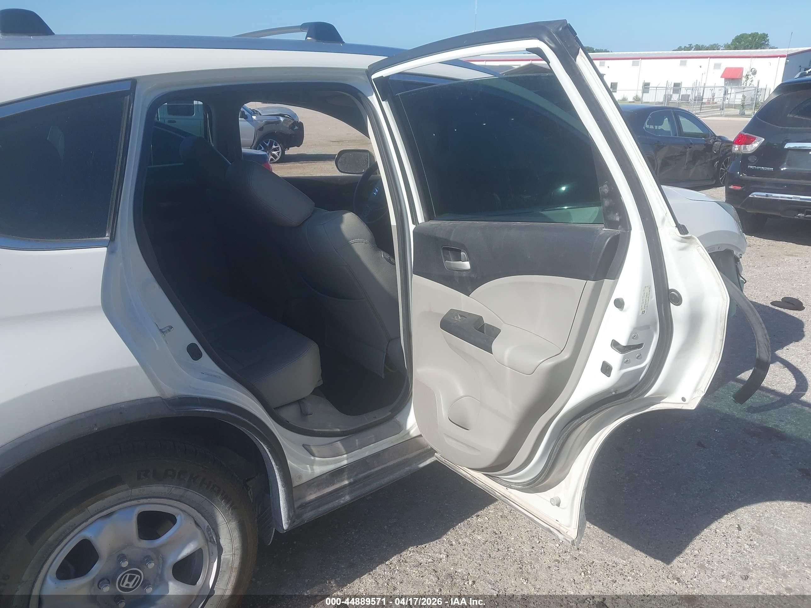 2014 Honda Cr-v Lx White vin: 5J6RM3H39EL038029