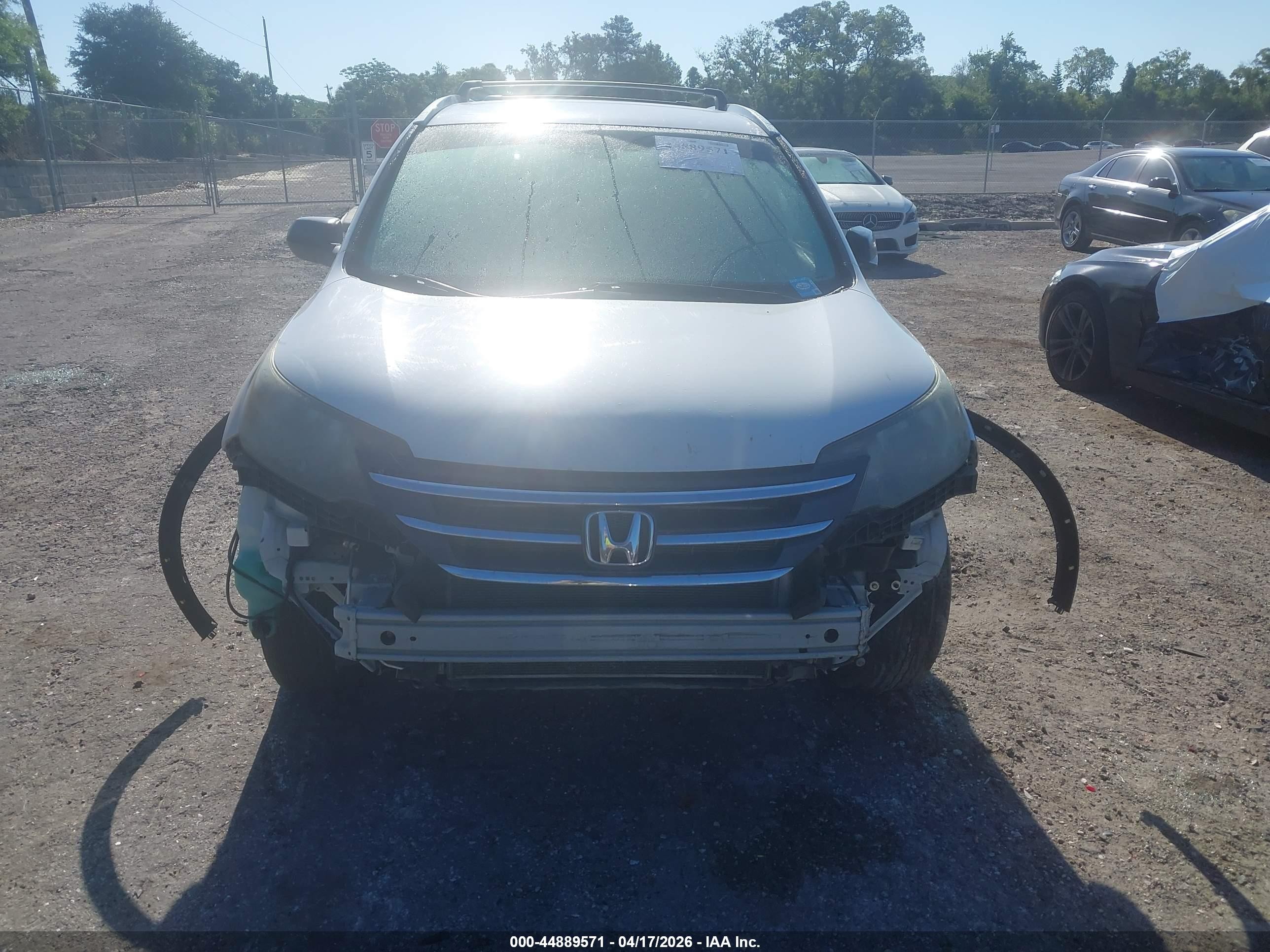 2014 Honda Cr-v Lx White vin: 5J6RM3H39EL038029