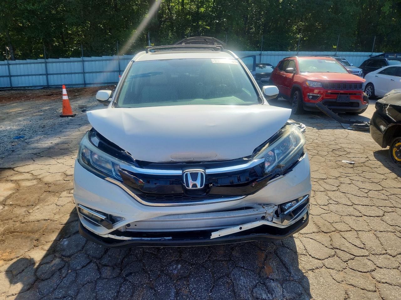2015 Honda Cr-v White vin: 5J6RM3H79FL010381