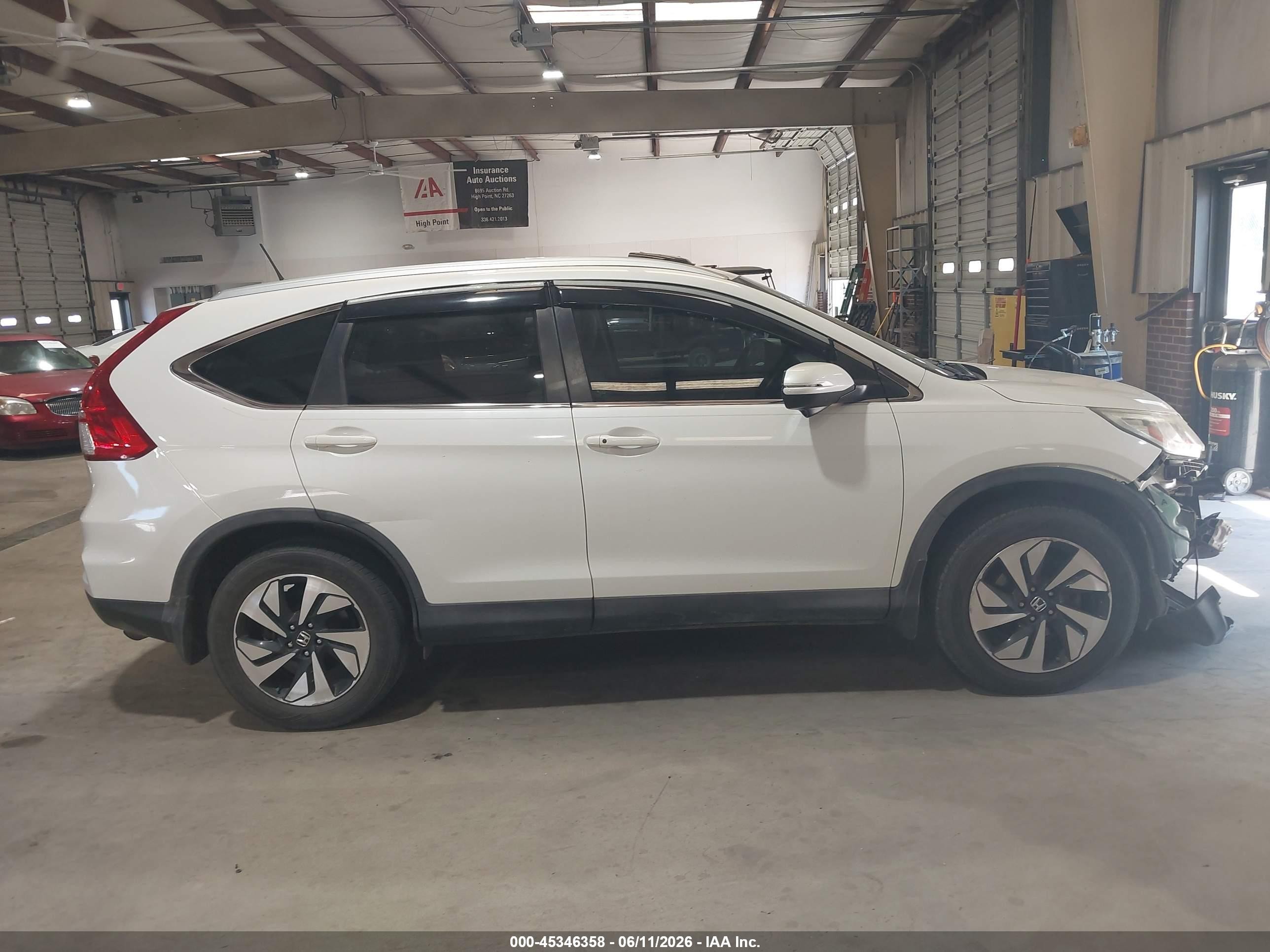 2016 Honda Cr-v Touring White vin: 5J6RM3H95GL003222