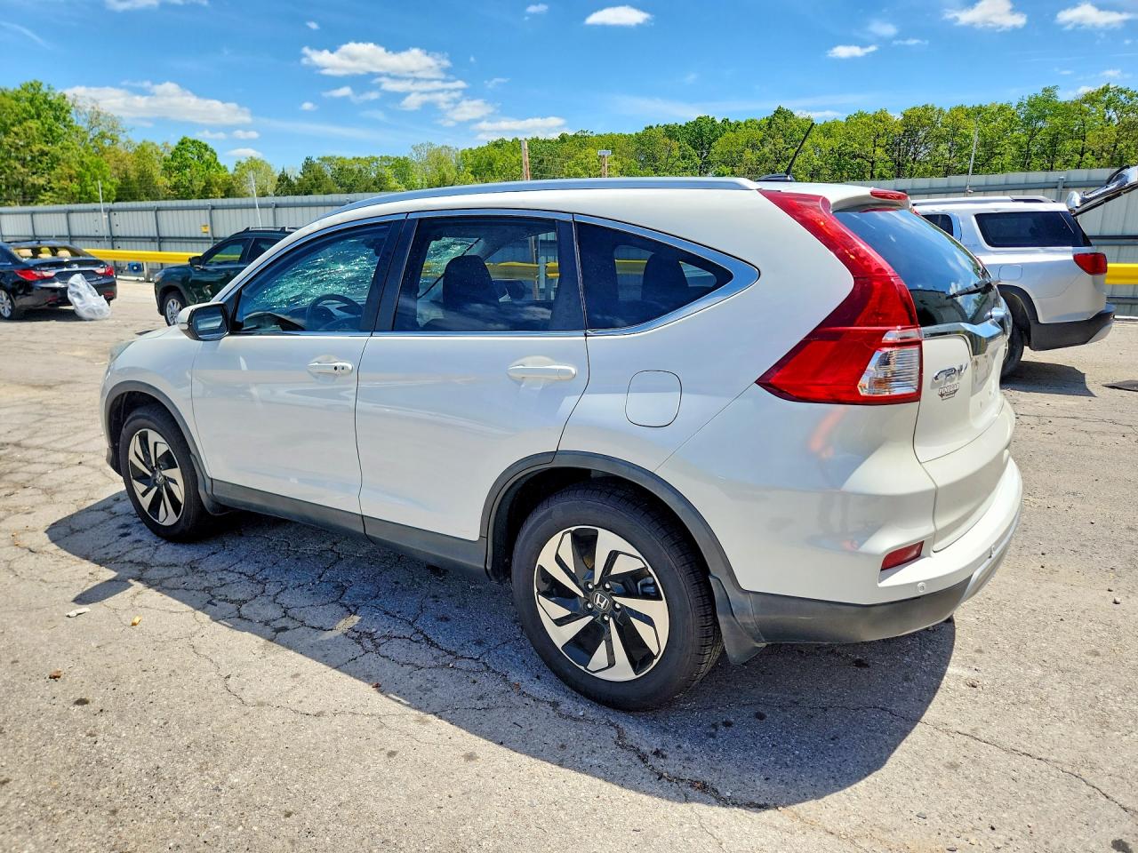 2015 Honda Cr-v Touring White vin: 5J6RM3H96FL020075