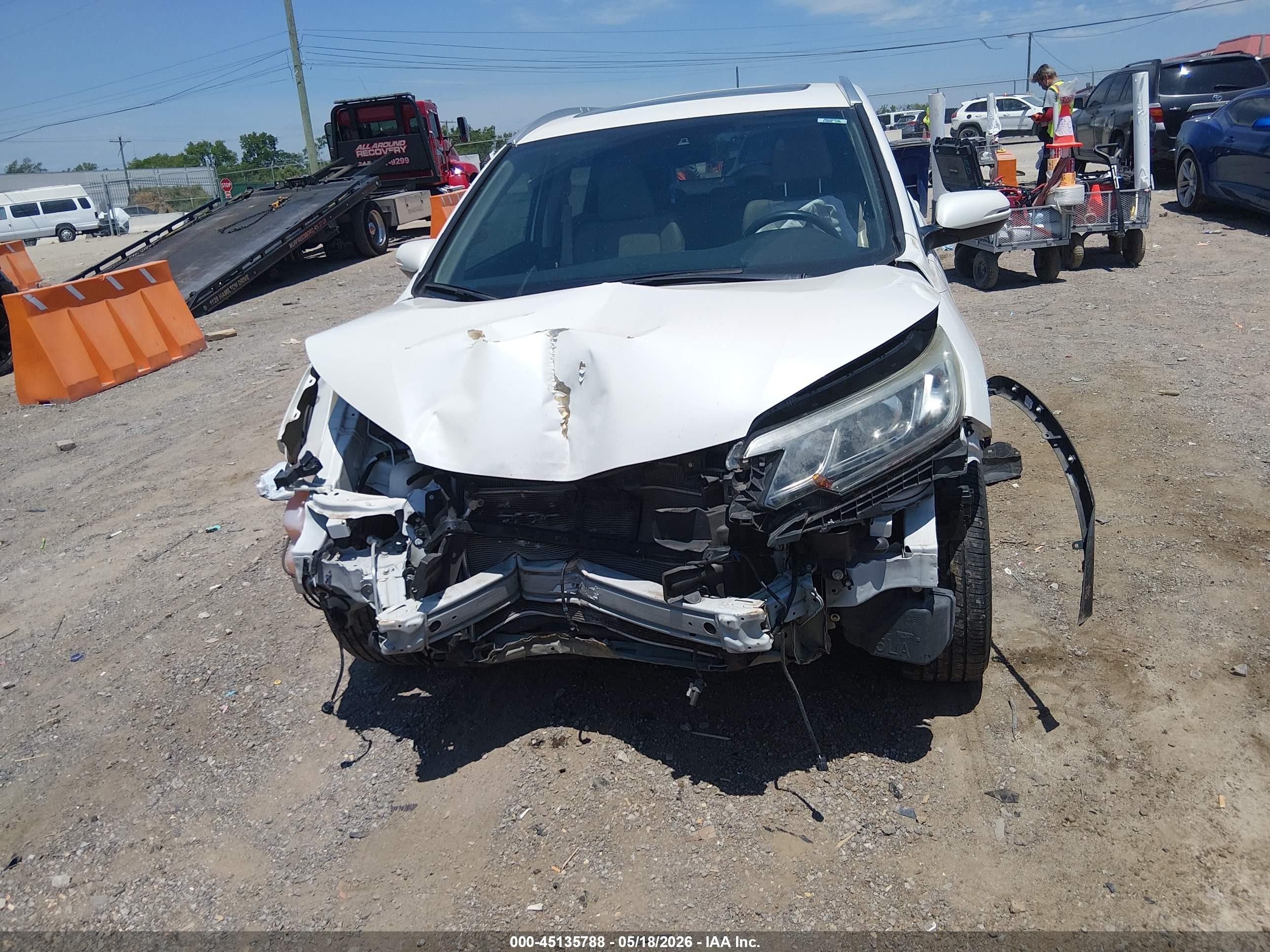 2015 Honda Cr-v Touring White vin: 5J6RM3H99FL025707
