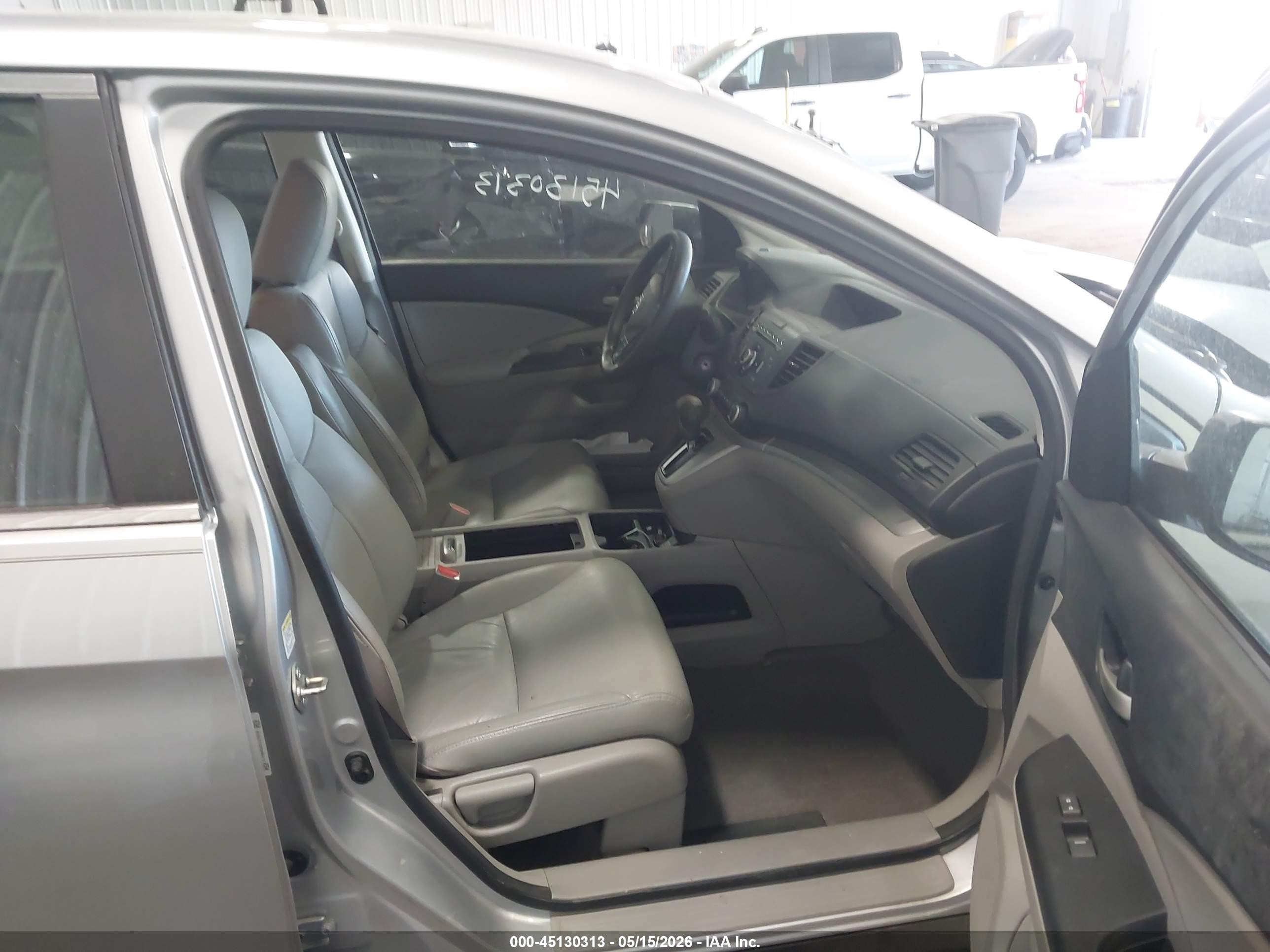 2014 Honda Cr-v Lx Silver vin: 5J6RM4H30EL070809