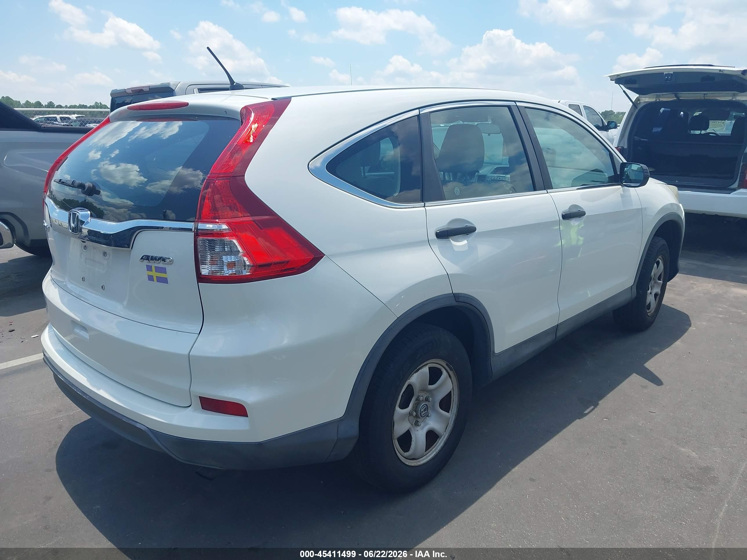 2015 Honda Cr-v Lx White vin: 5J6RM4H30FL025564